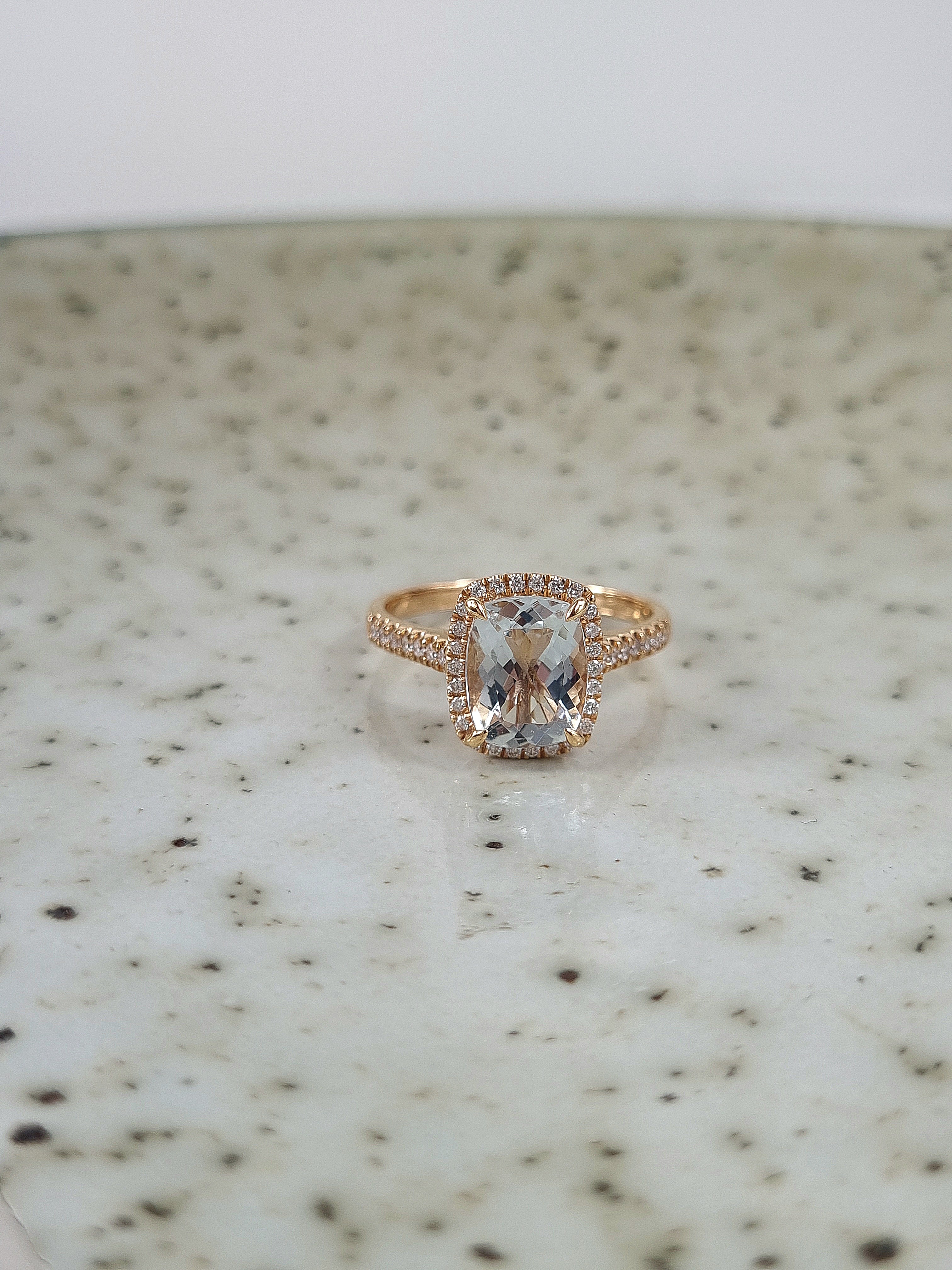 18ct Rose Gold Aquamarine and Diamond ring
