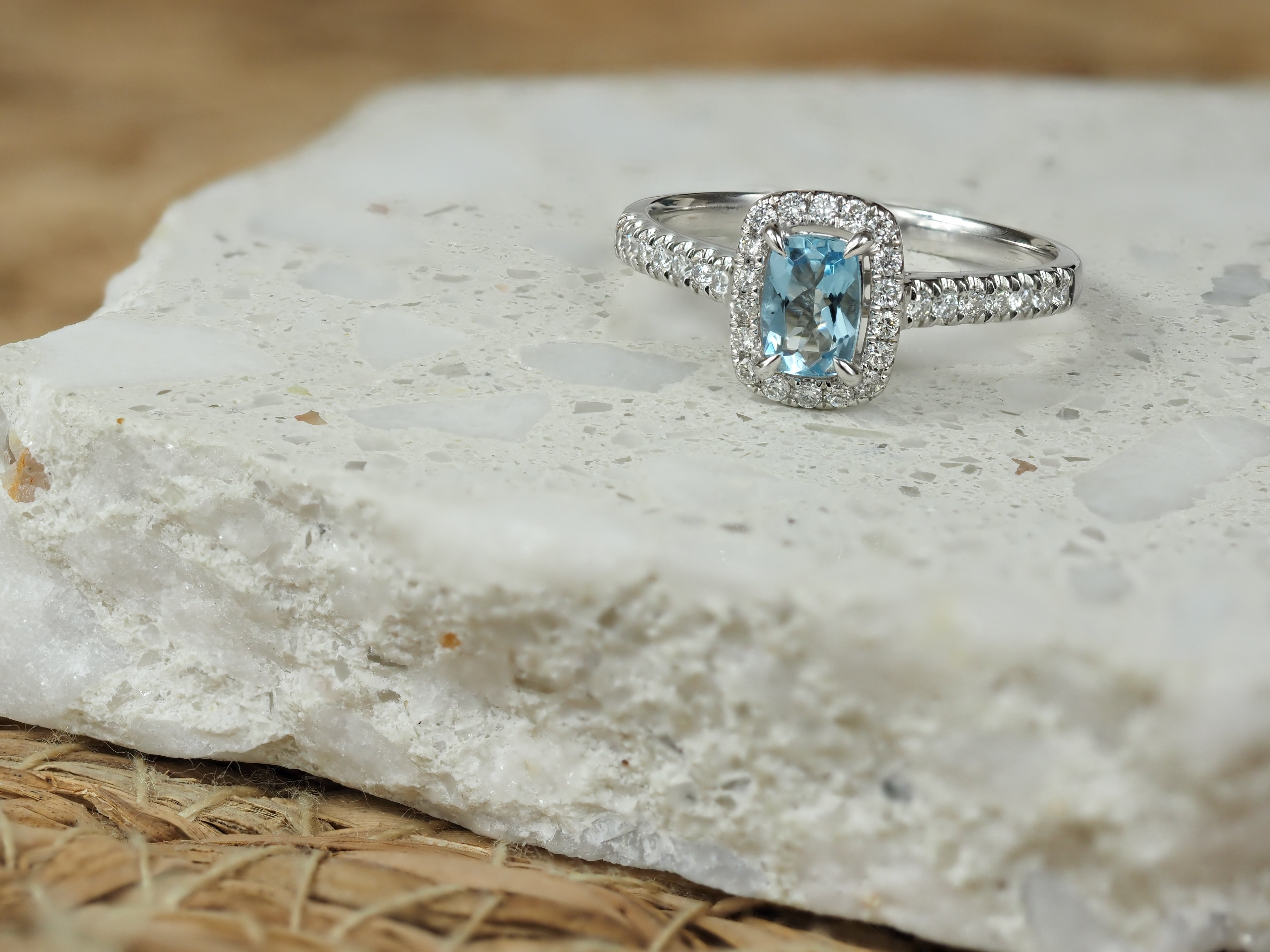 18ct White Gold Aquamarine and Diamond ring