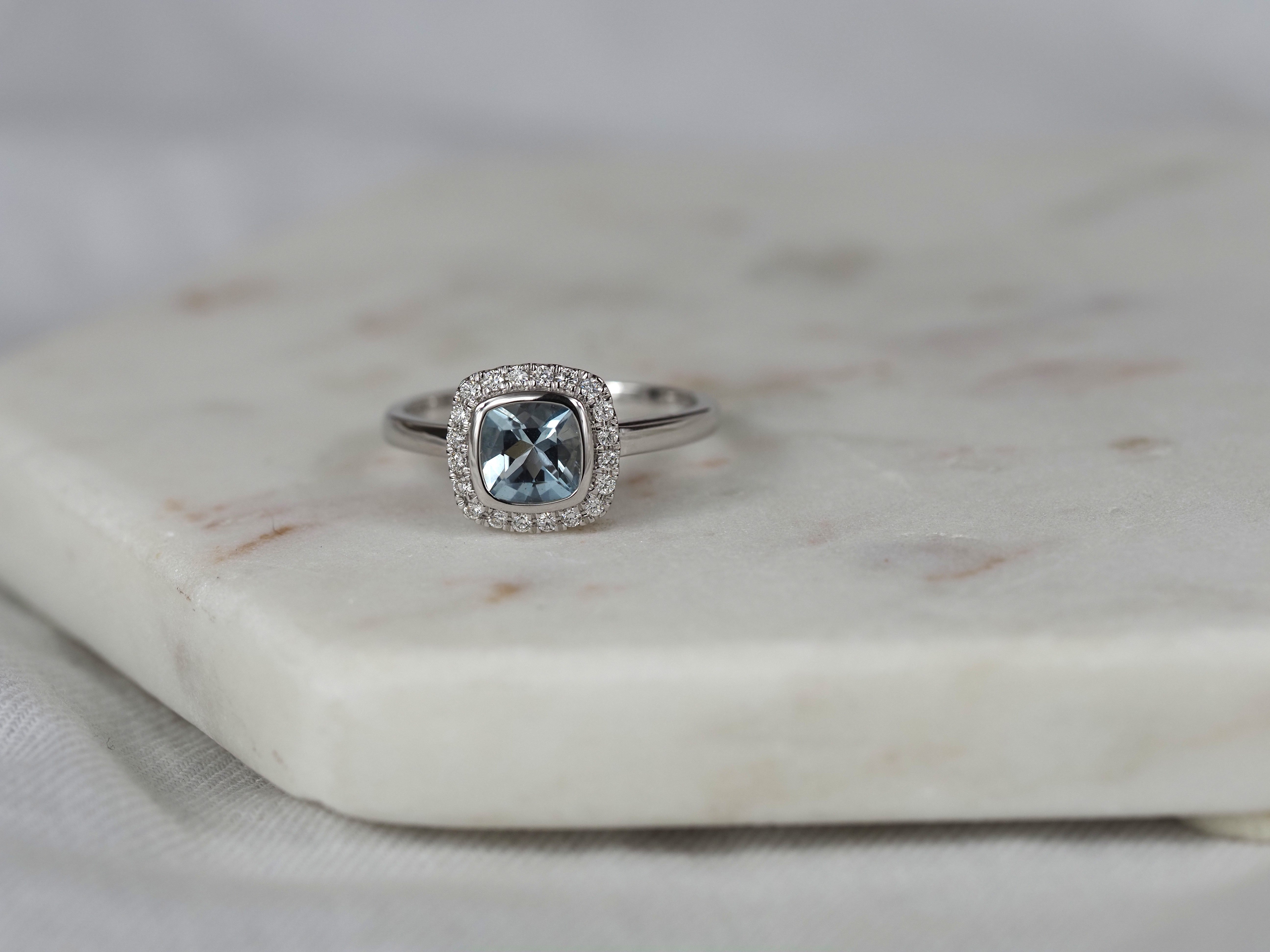 18ct White Gold Aquamarine and Diamond Ring, 6mm Centre