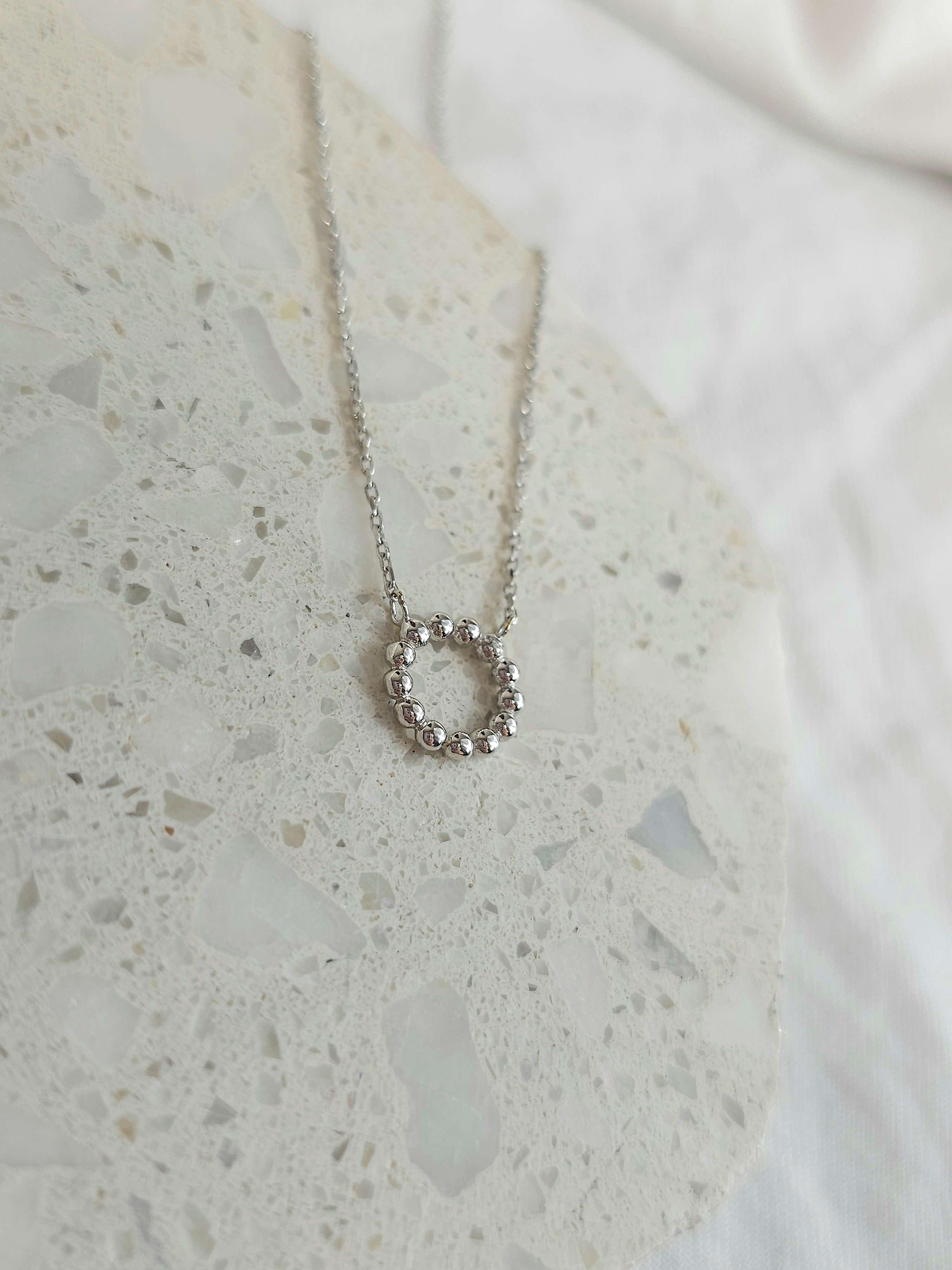 9ct White Gold Bead Circle pendant and Chain