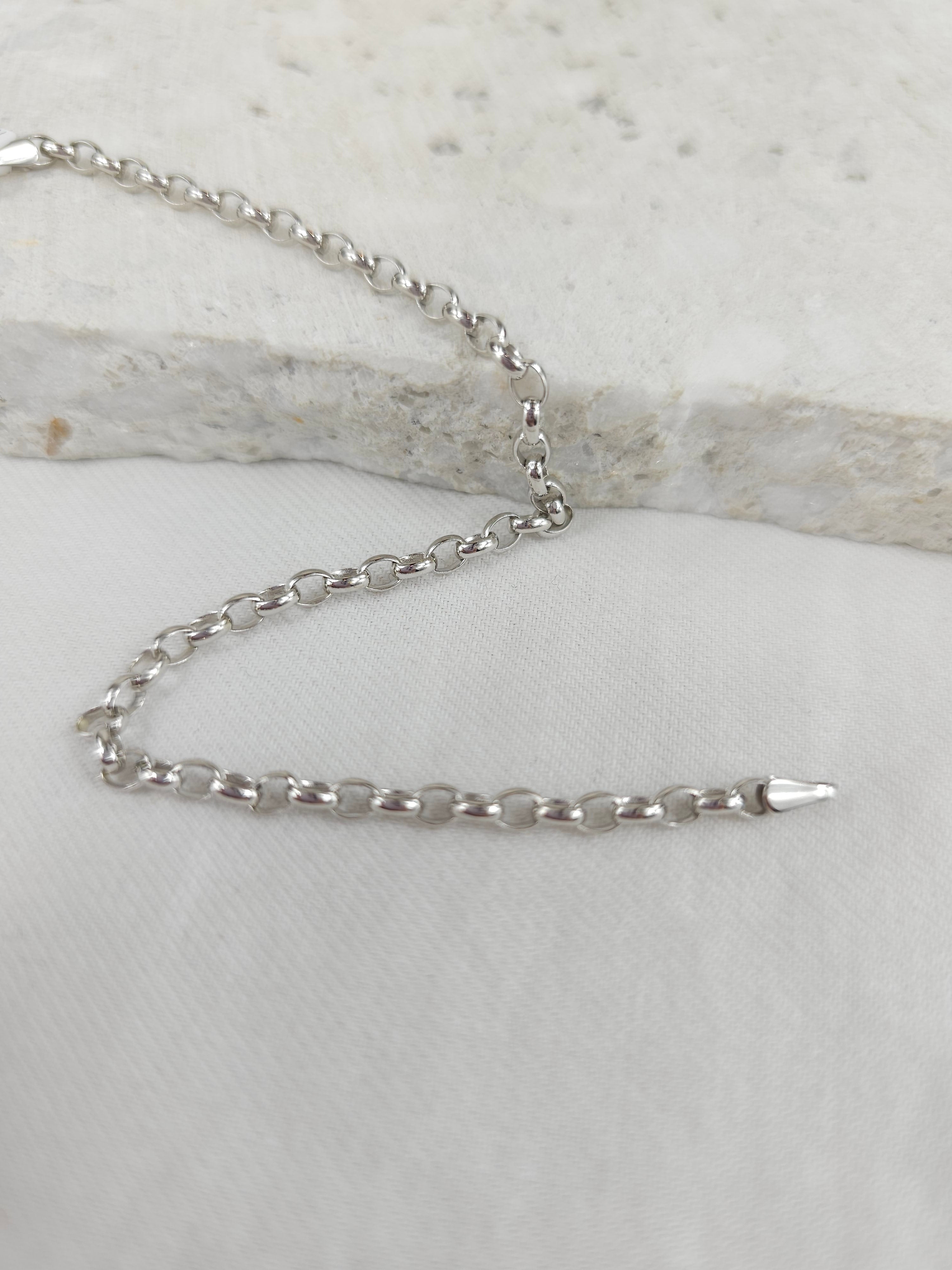 9ct White Gold 3.2mm Oval Belcher Bracelet