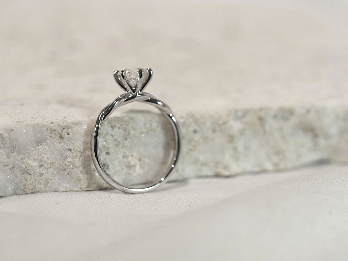 14ct White Gold Lab-Grown Round Brilliant Cut Diamond Engagement Ring, 1ct Centre