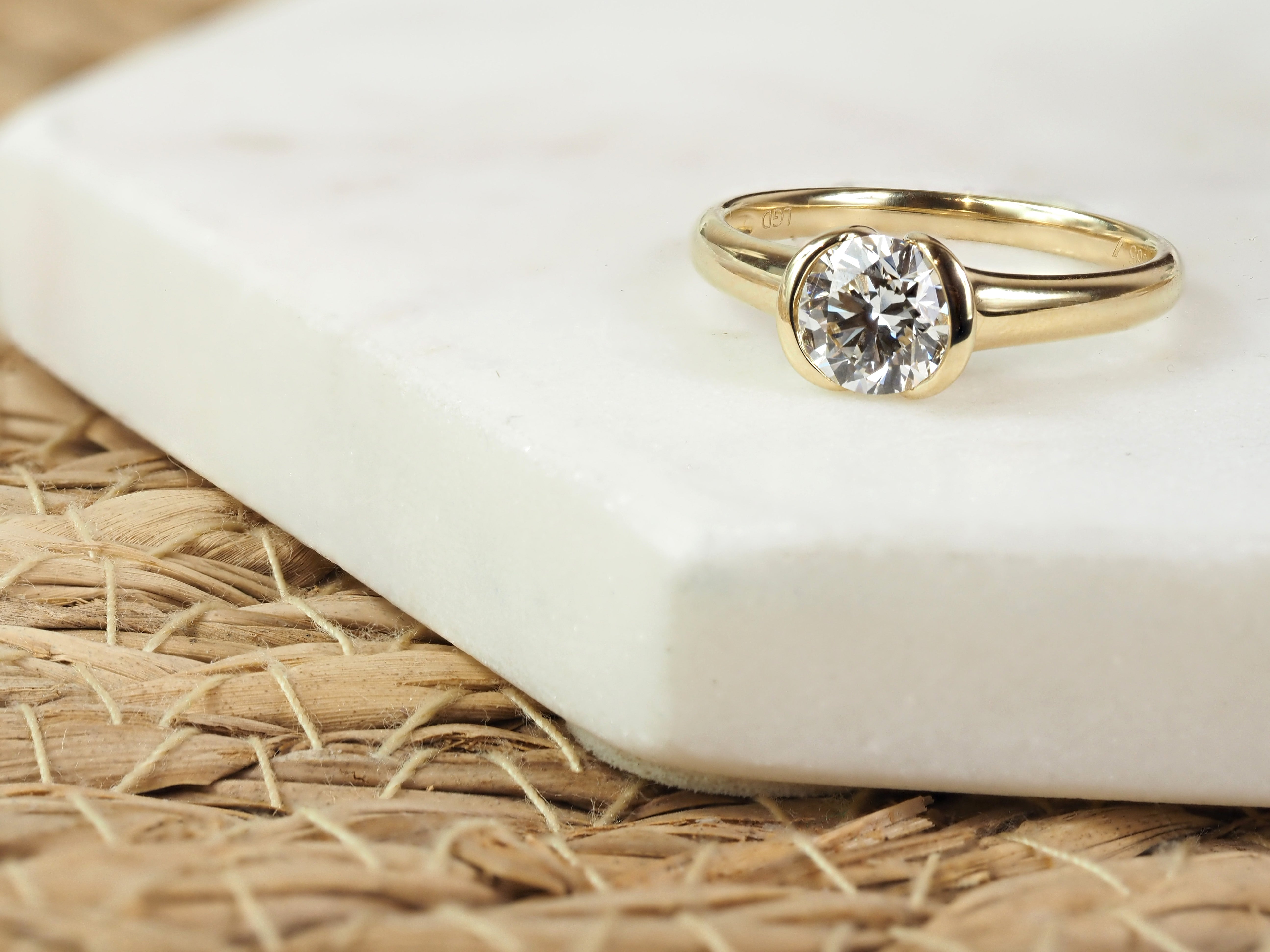 14ct Yellow Gold Round Lab-Grown Diamond Semi-Bezel Ring, 1.03ct