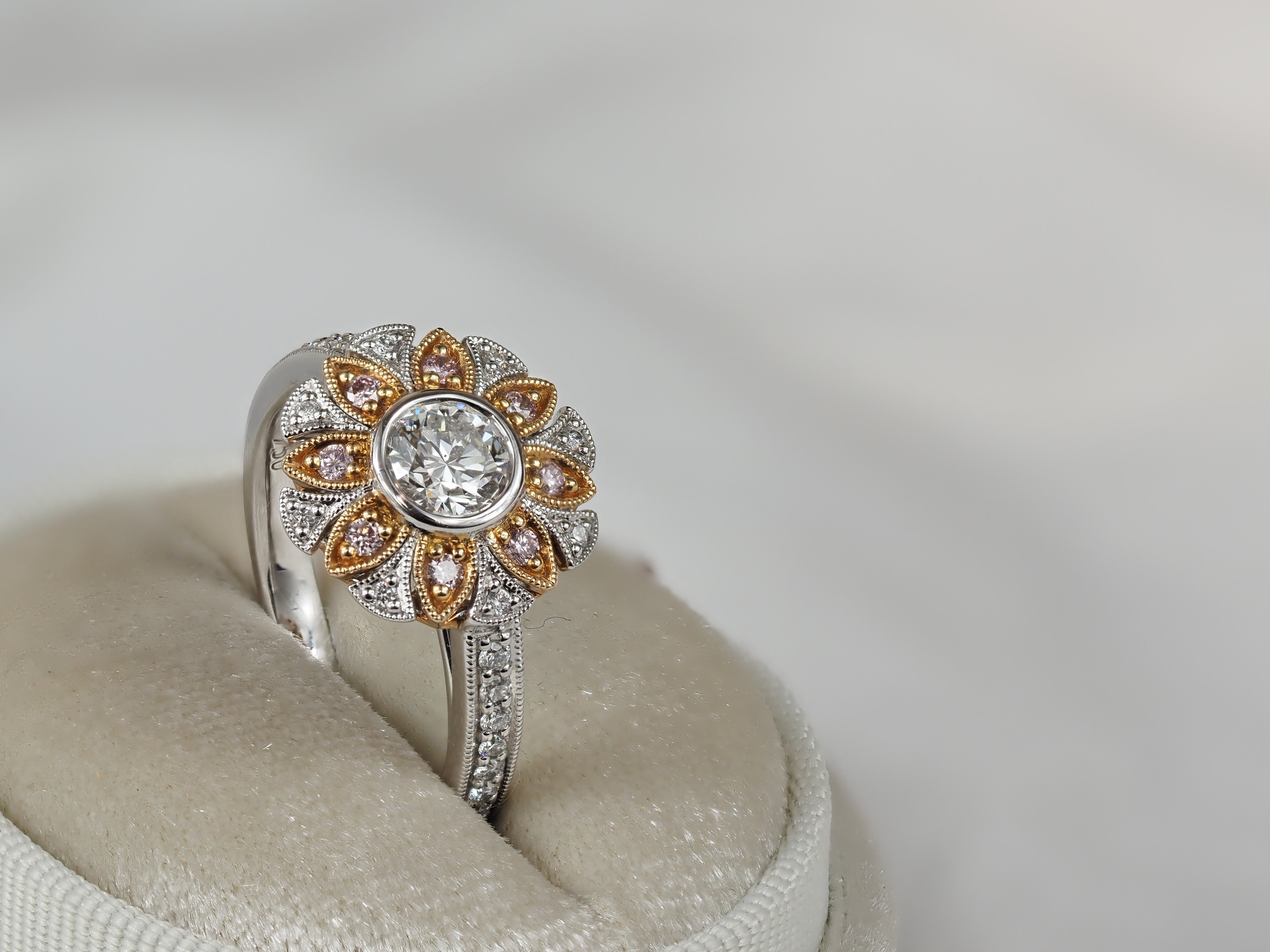 18ct White & Rose Gold, Argyle Pink & White Diamond Ring.