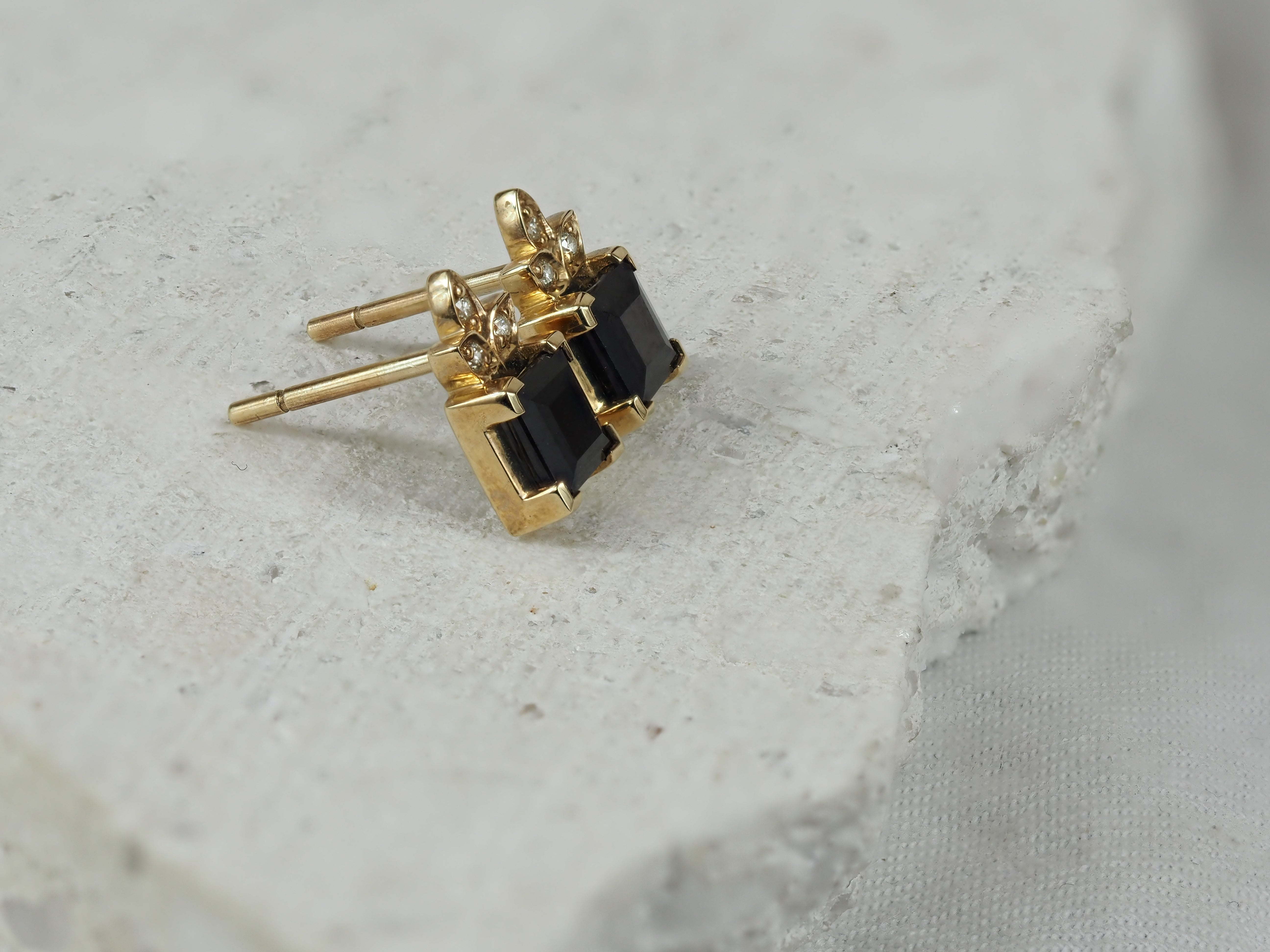 9ct Yellow Gold Sapphire and Diamond stud earrings