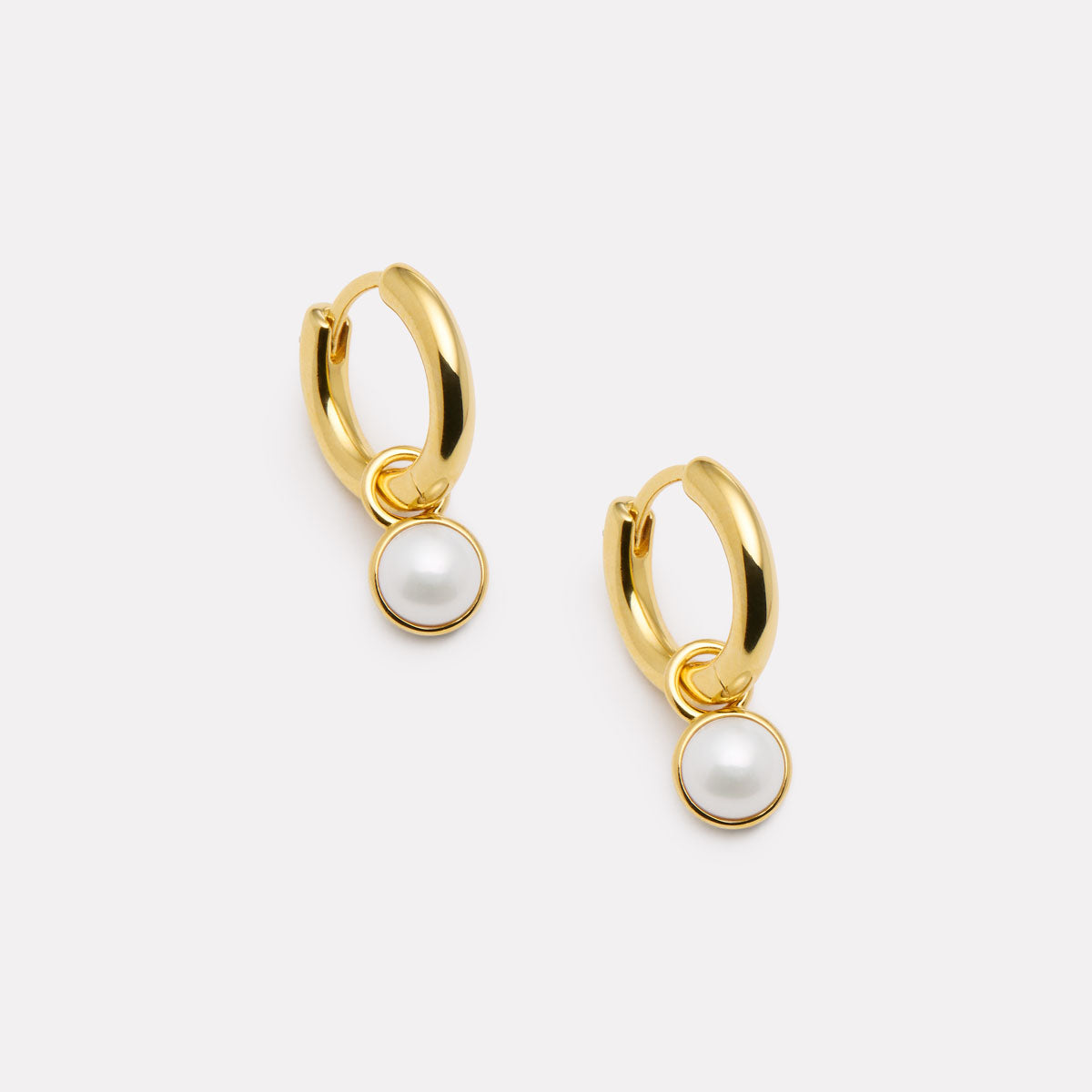 Najo Heavenly Pearl Huggie Earrings