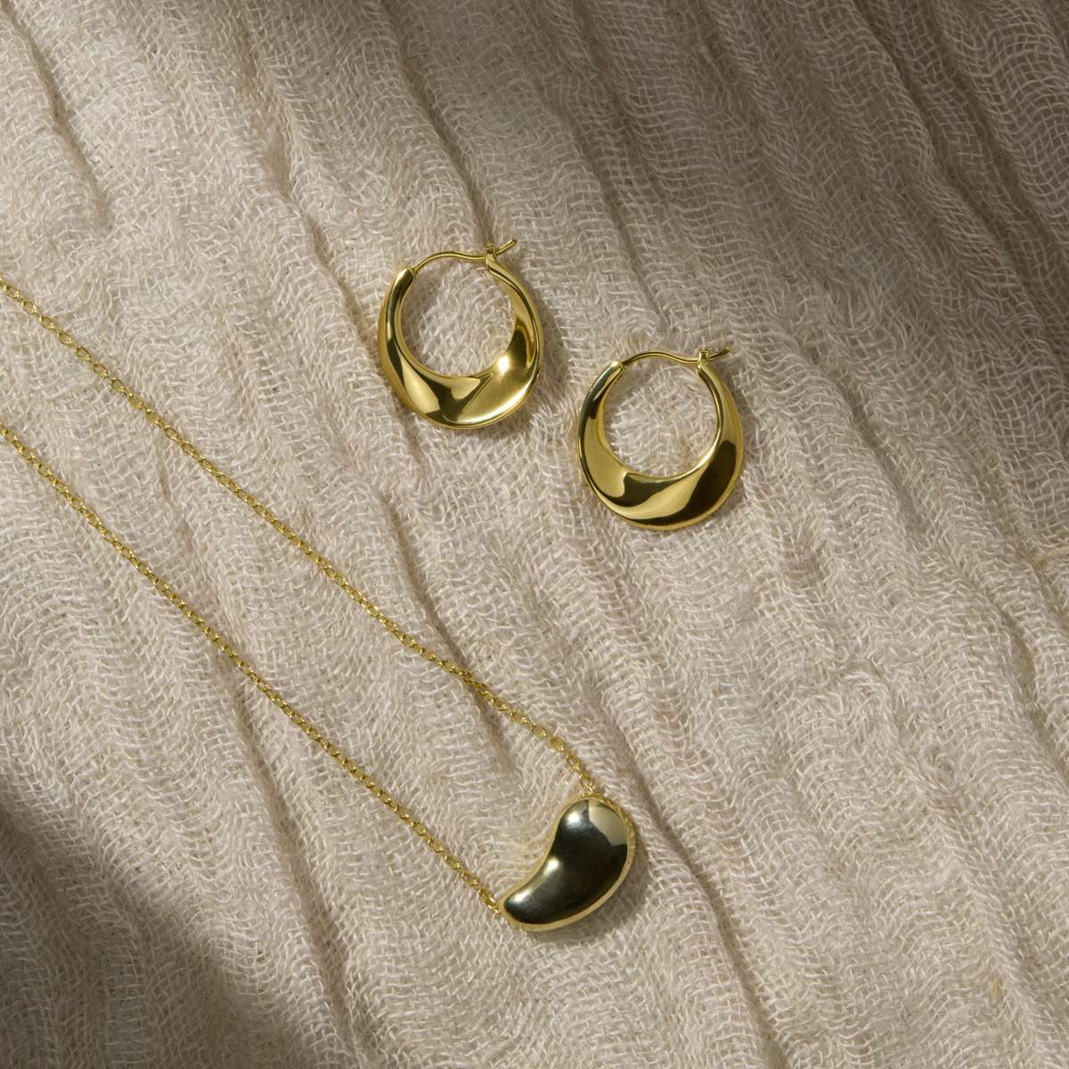 NAJO Rise Earrings Yellow Gold Plated