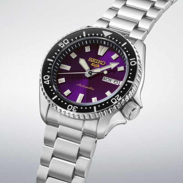 Seiko 5 Sports HDB003K showing its Edo purple dial
