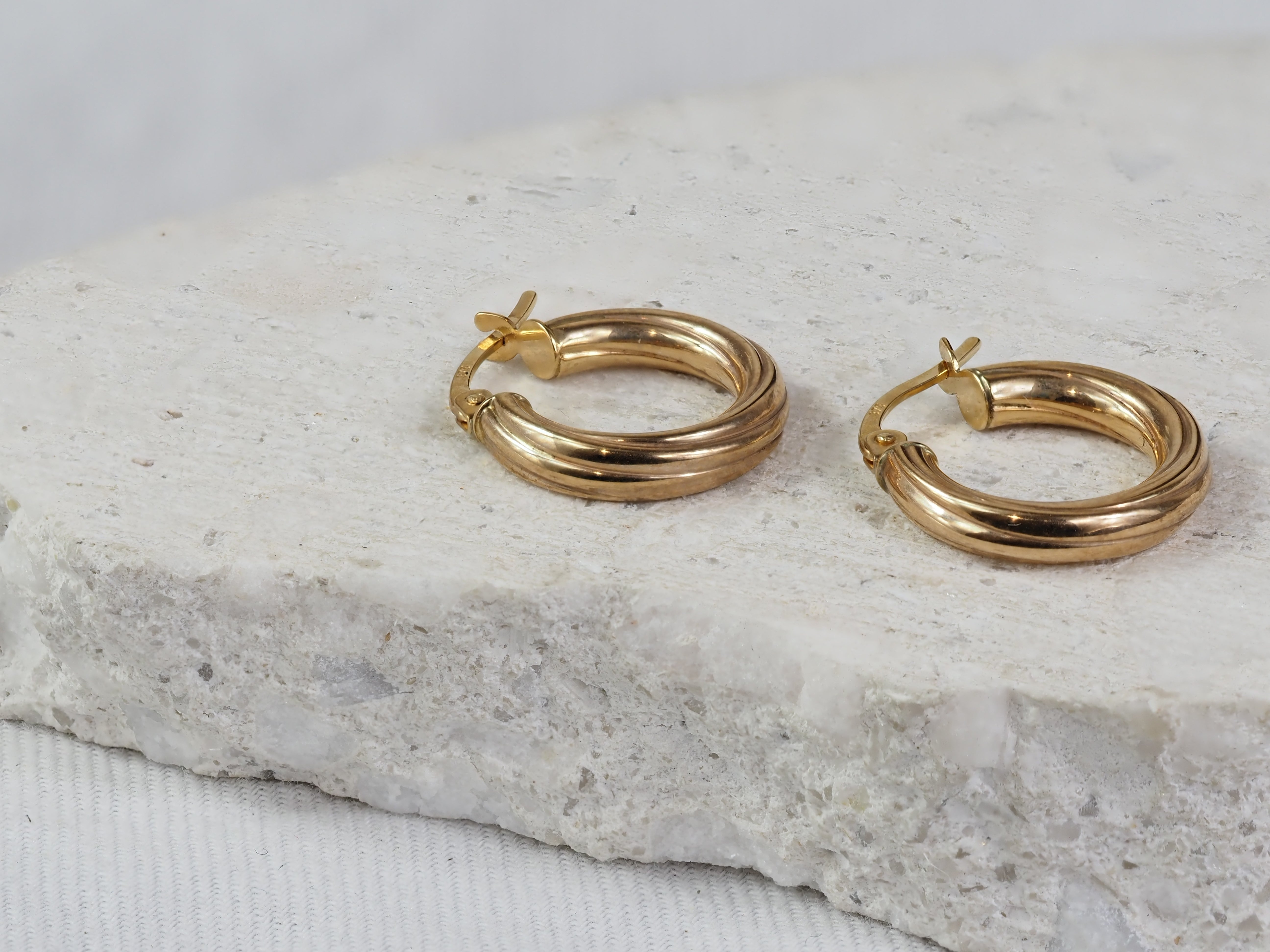9ct Yellow Gold Twist Hoop Earrings, 10mm