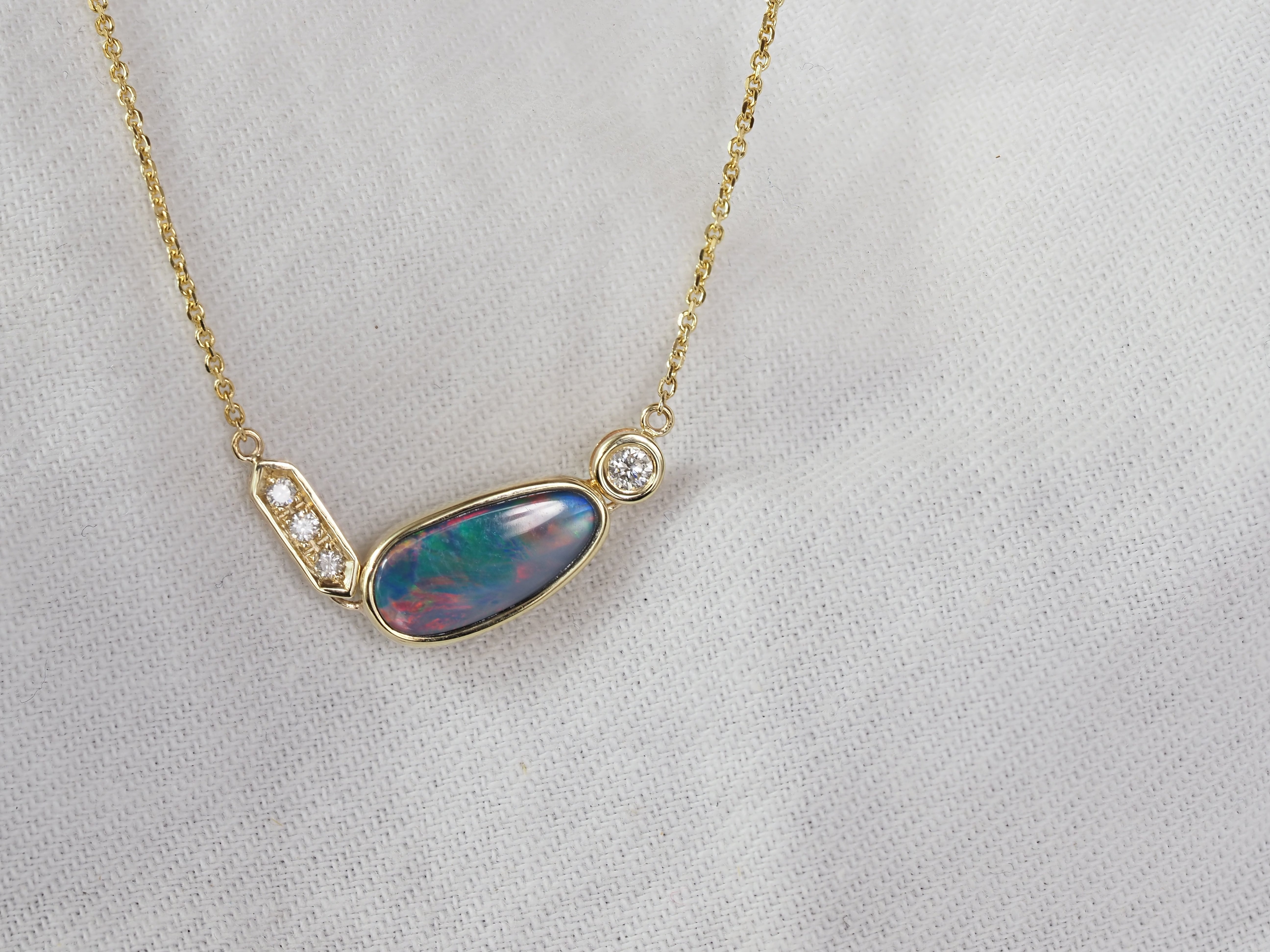 9ct Yellow Gold Doublet Opal and Diamond Necklet