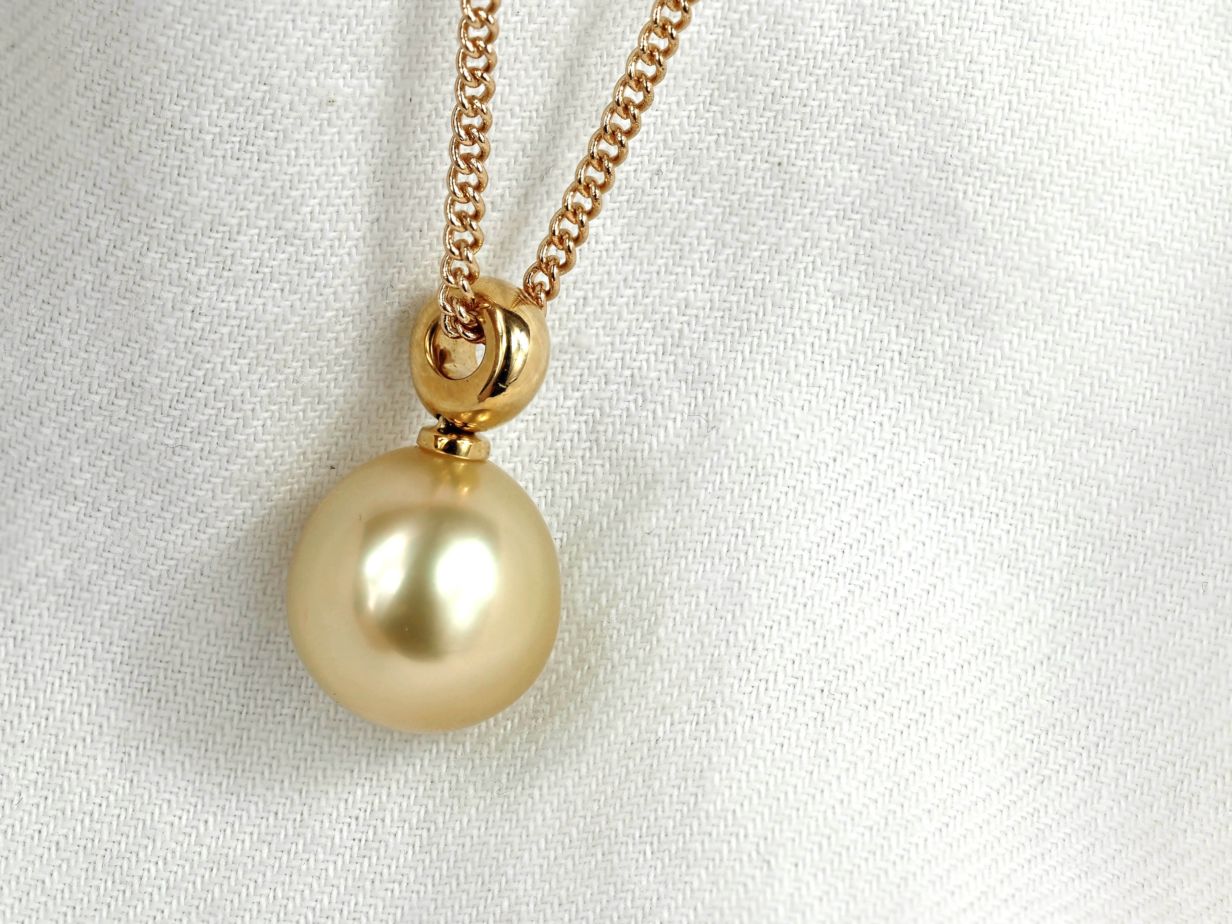 Autore 18ct Yellow Gold South Sea Gold Pearl Pendant, 11mm