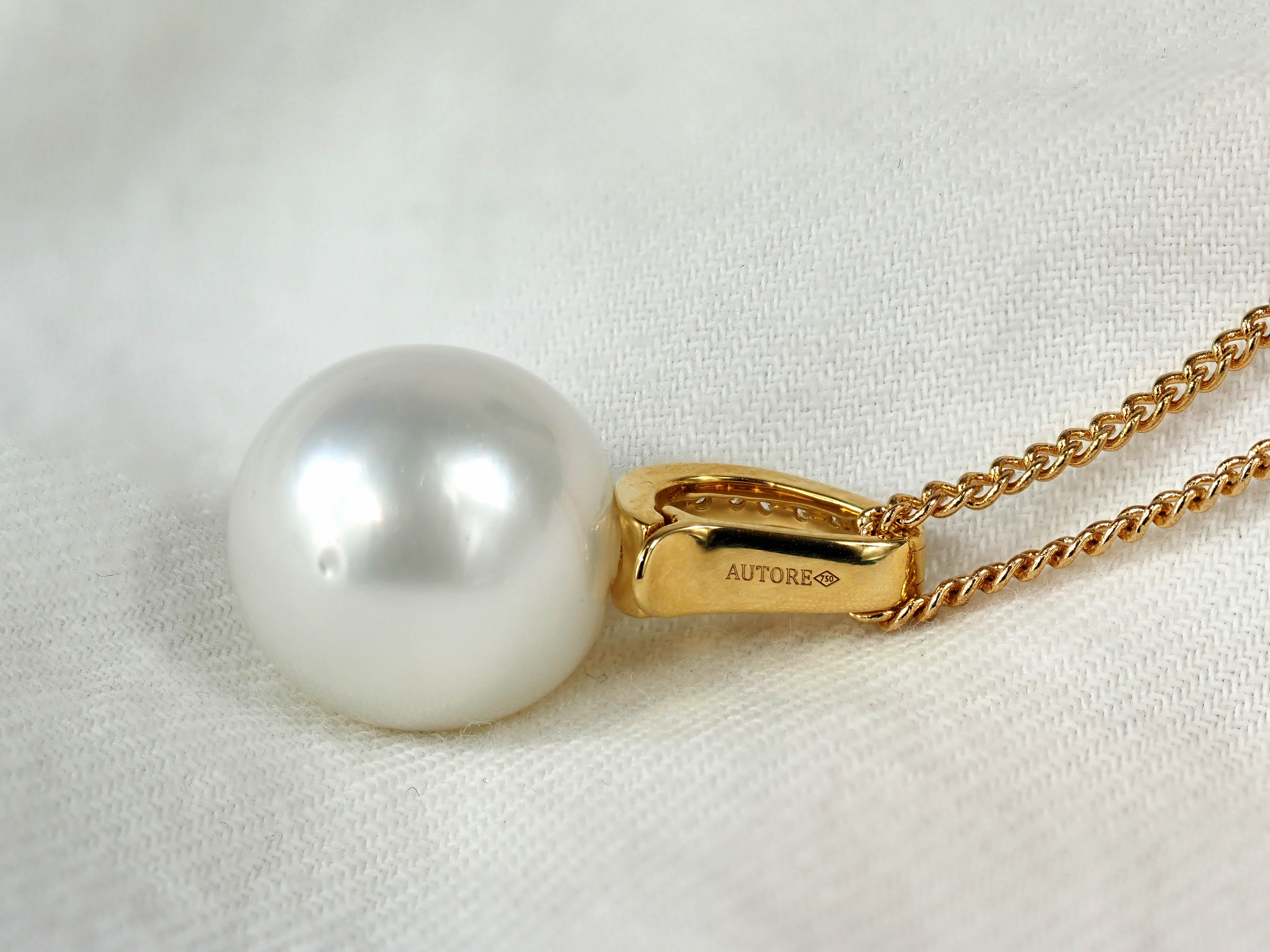 Autore 18ct Yellow Gold South Sea Pearl and Diamond Pendant, 13mm