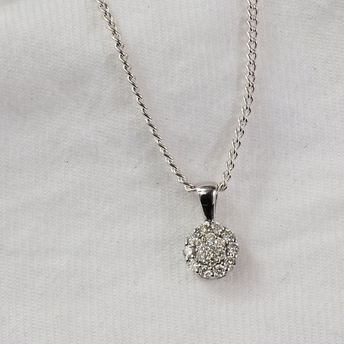 9ct White gold Diamond cluster Pendant