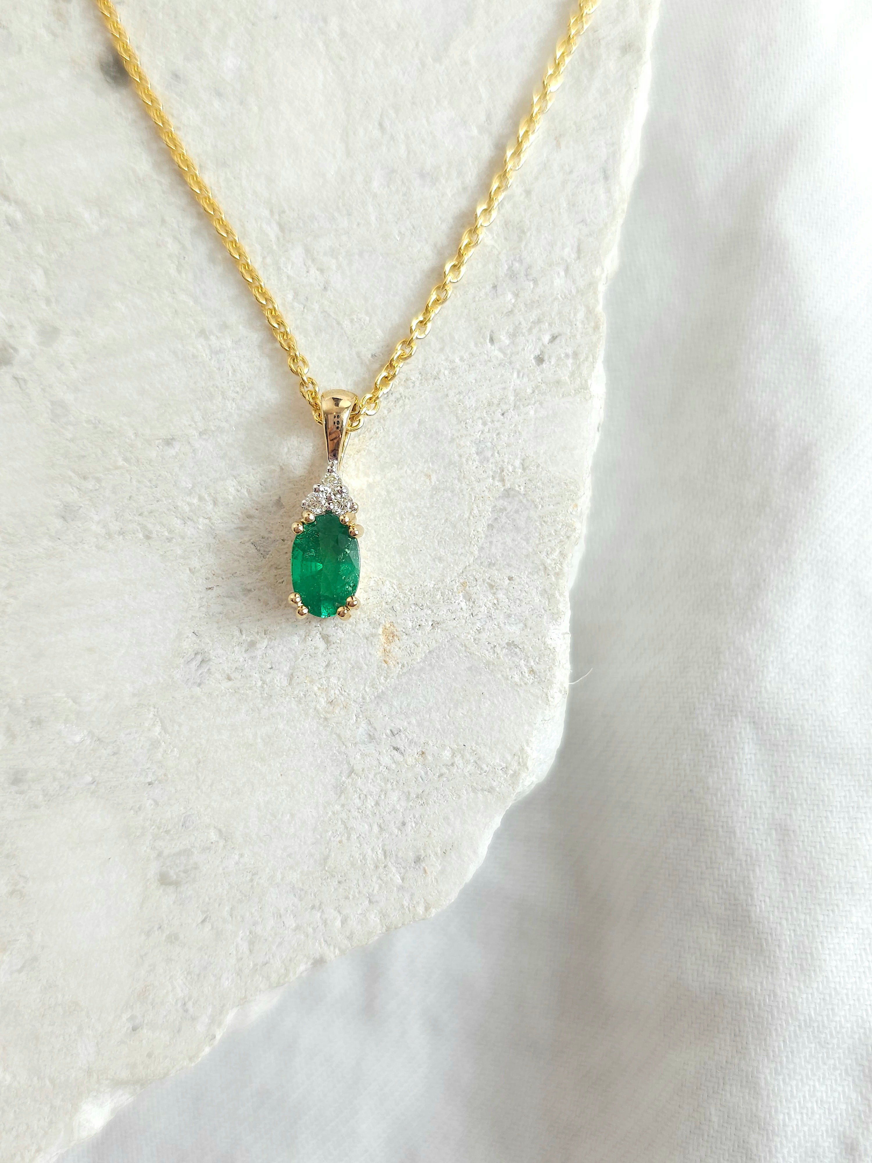 9ct Yellow Gold Emerald and Diamond pendant