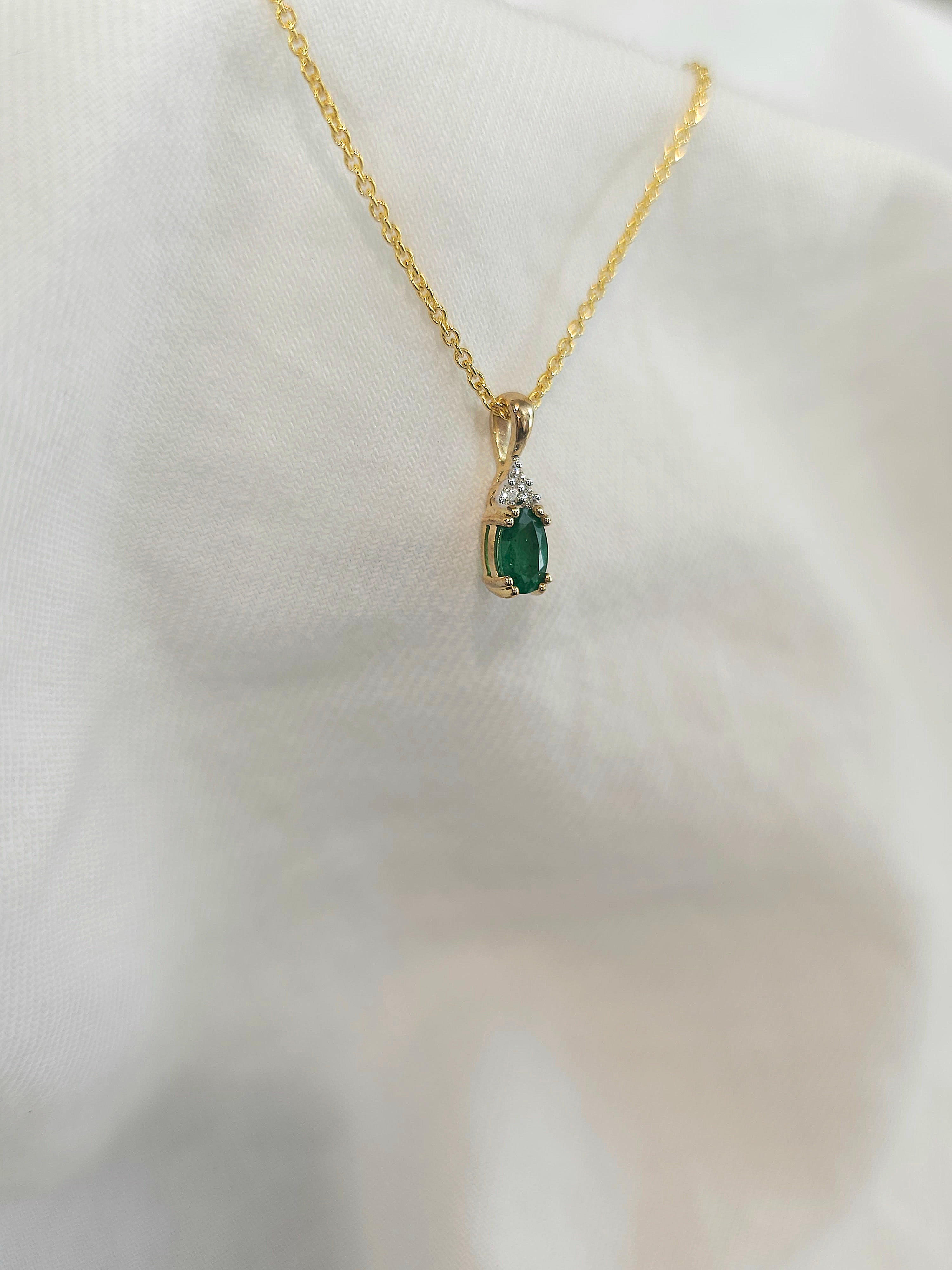 9ct Yellow Gold Emerald and Diamond pendant