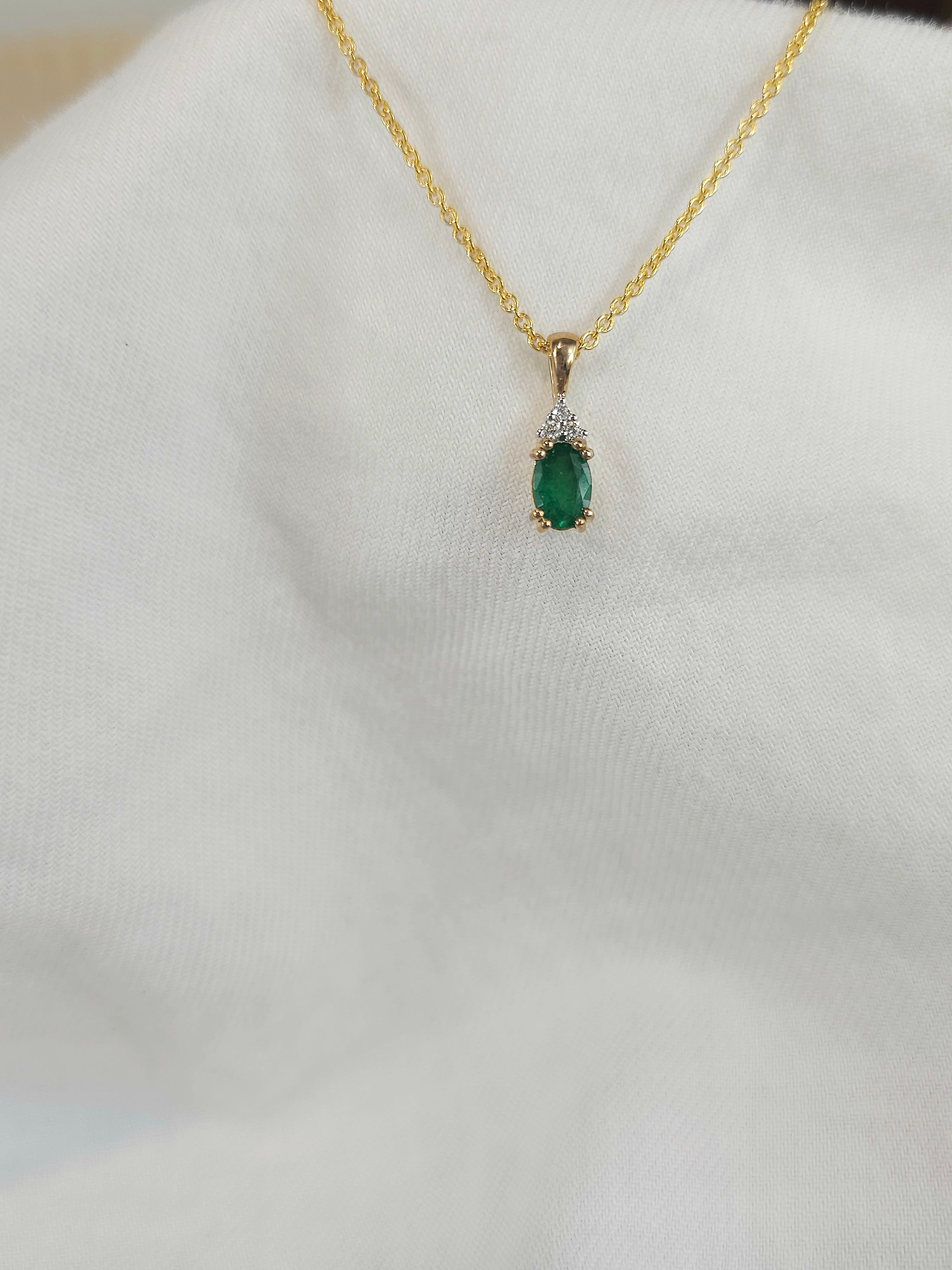 9ct Yellow Gold Emerald and Diamond pendant