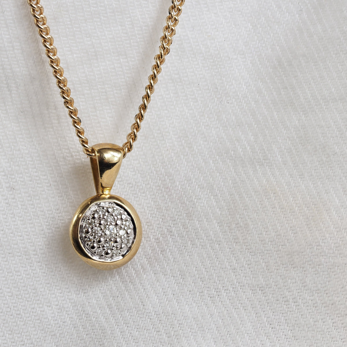 9ct Yellow Gold Diamond Cluster Pendant