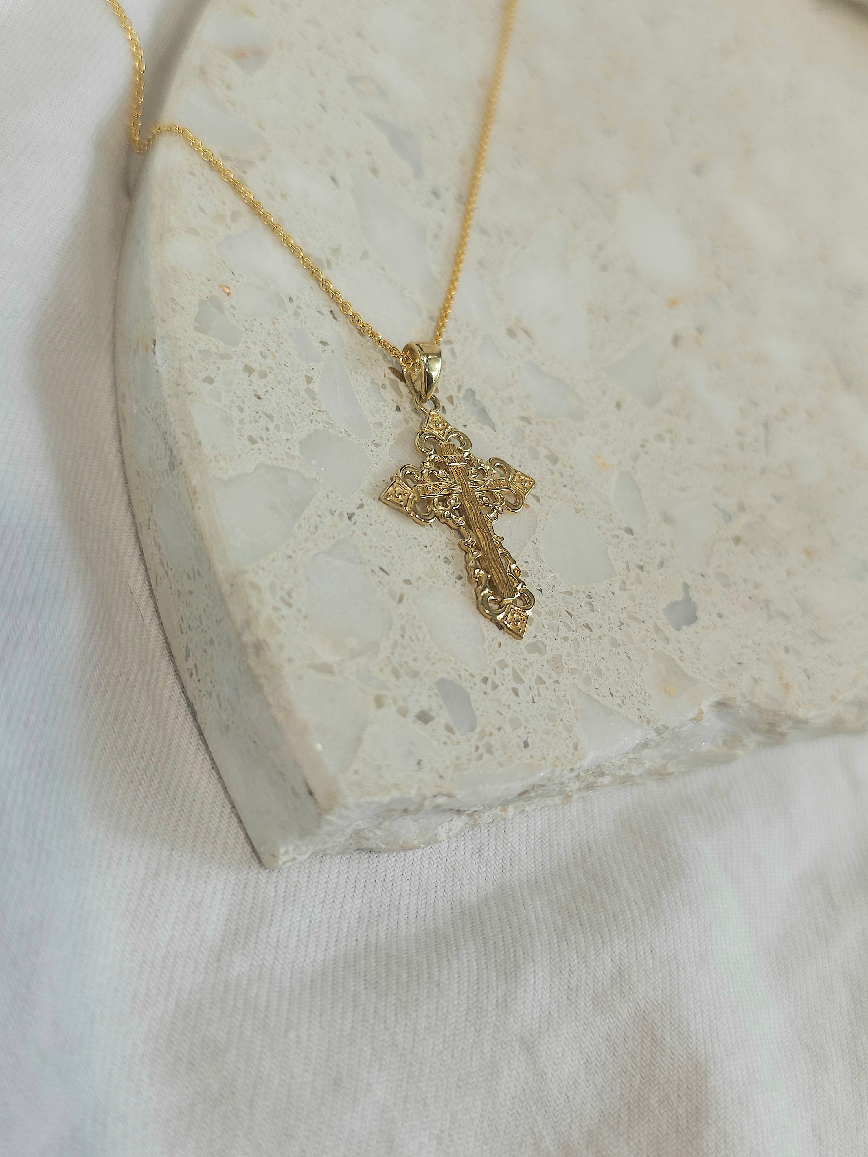 9ct Yellow Gold Antique Style Cross