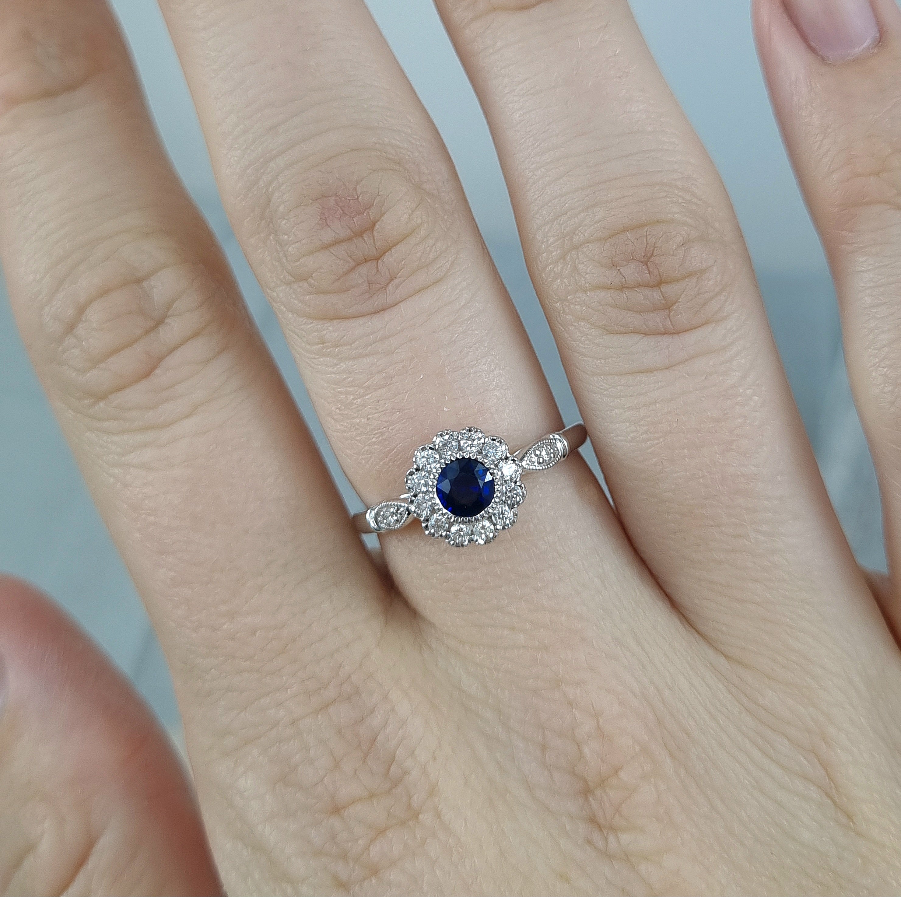 18ct White Gold Natural Sapphire and Diamond ring