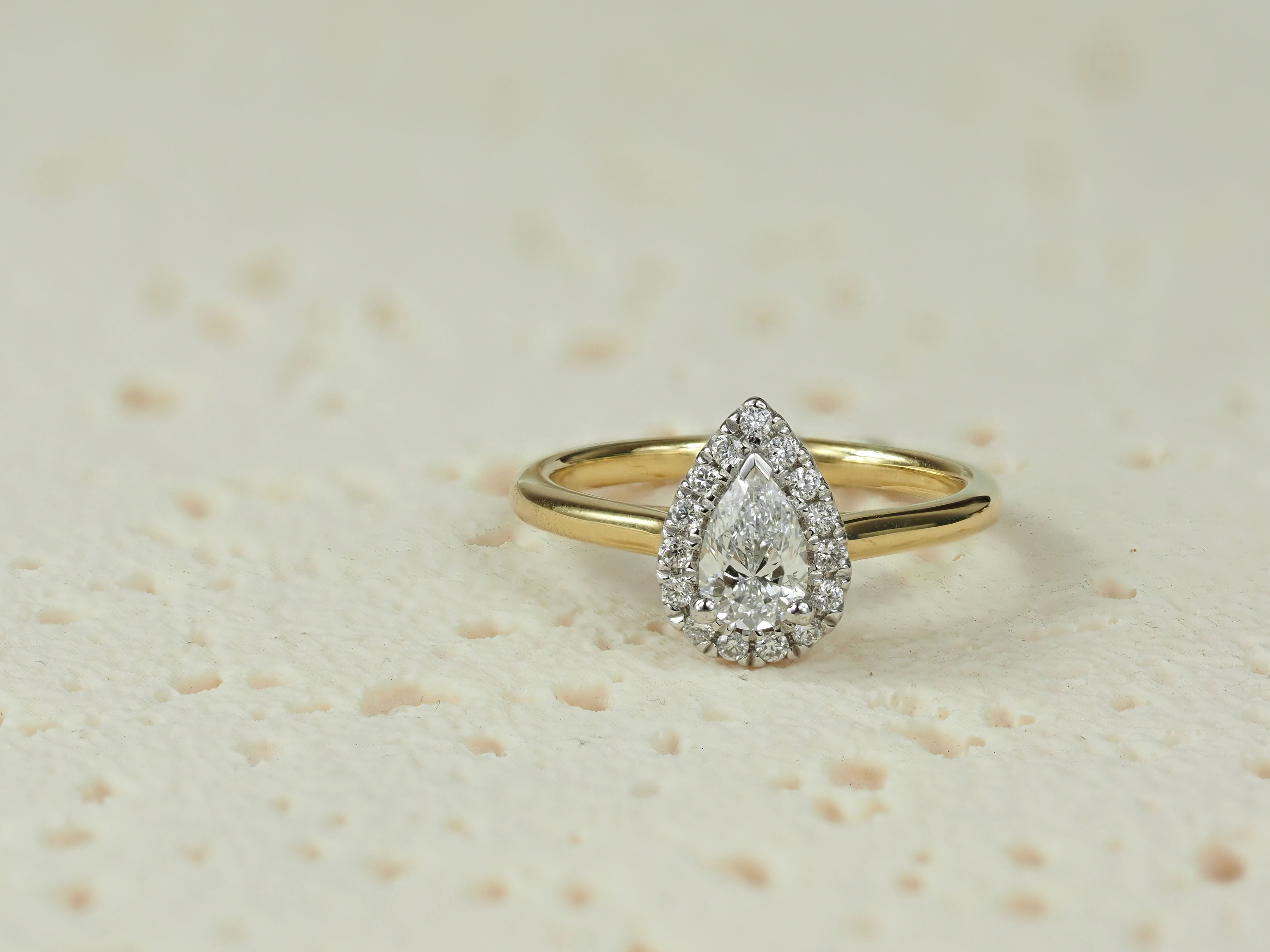 18ct Yellow and White gold Pear cut Diamond Engagement Ring, 0.50ct Centre