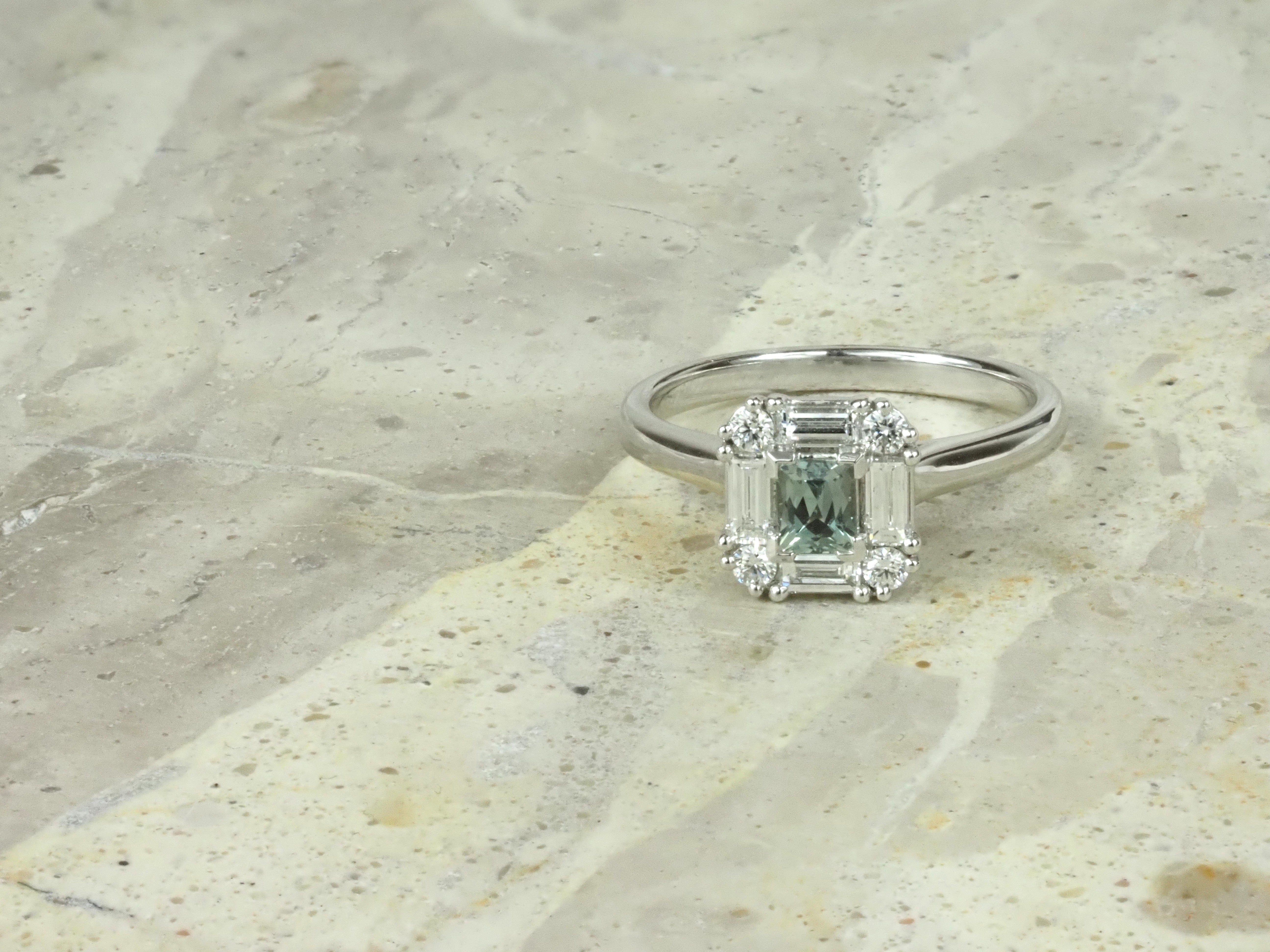 18ct White Gold Alexandrite and Diamond ring, 0.39ct centre