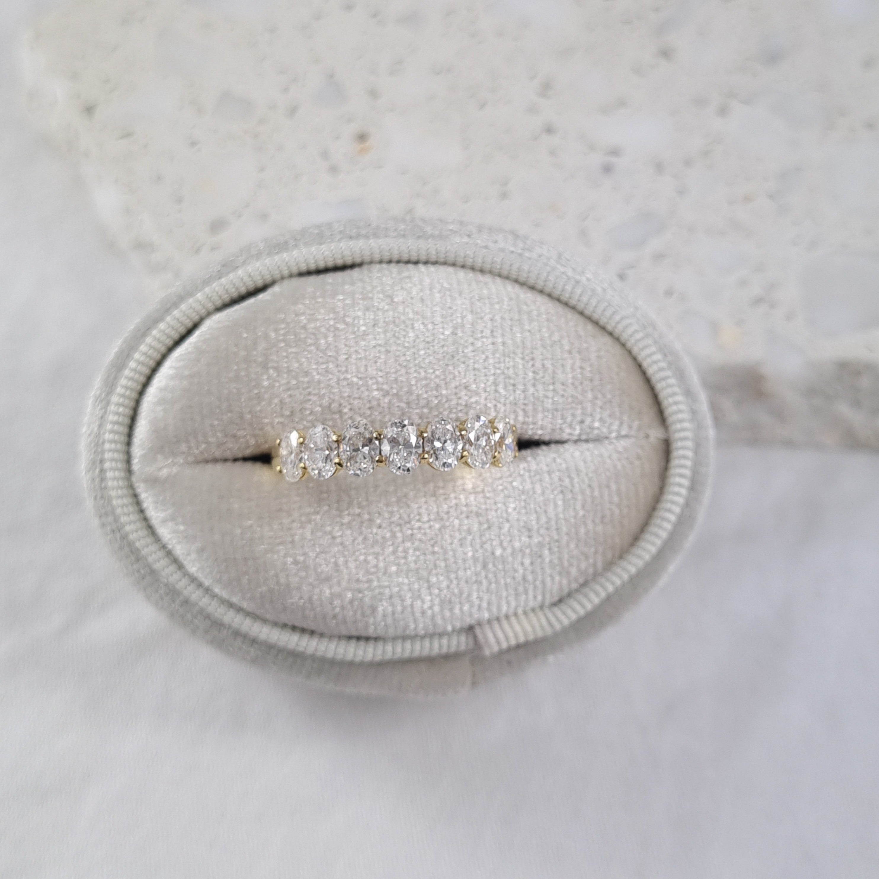 18ct Yellow Gold Oval Diamond band, 1.35ct total