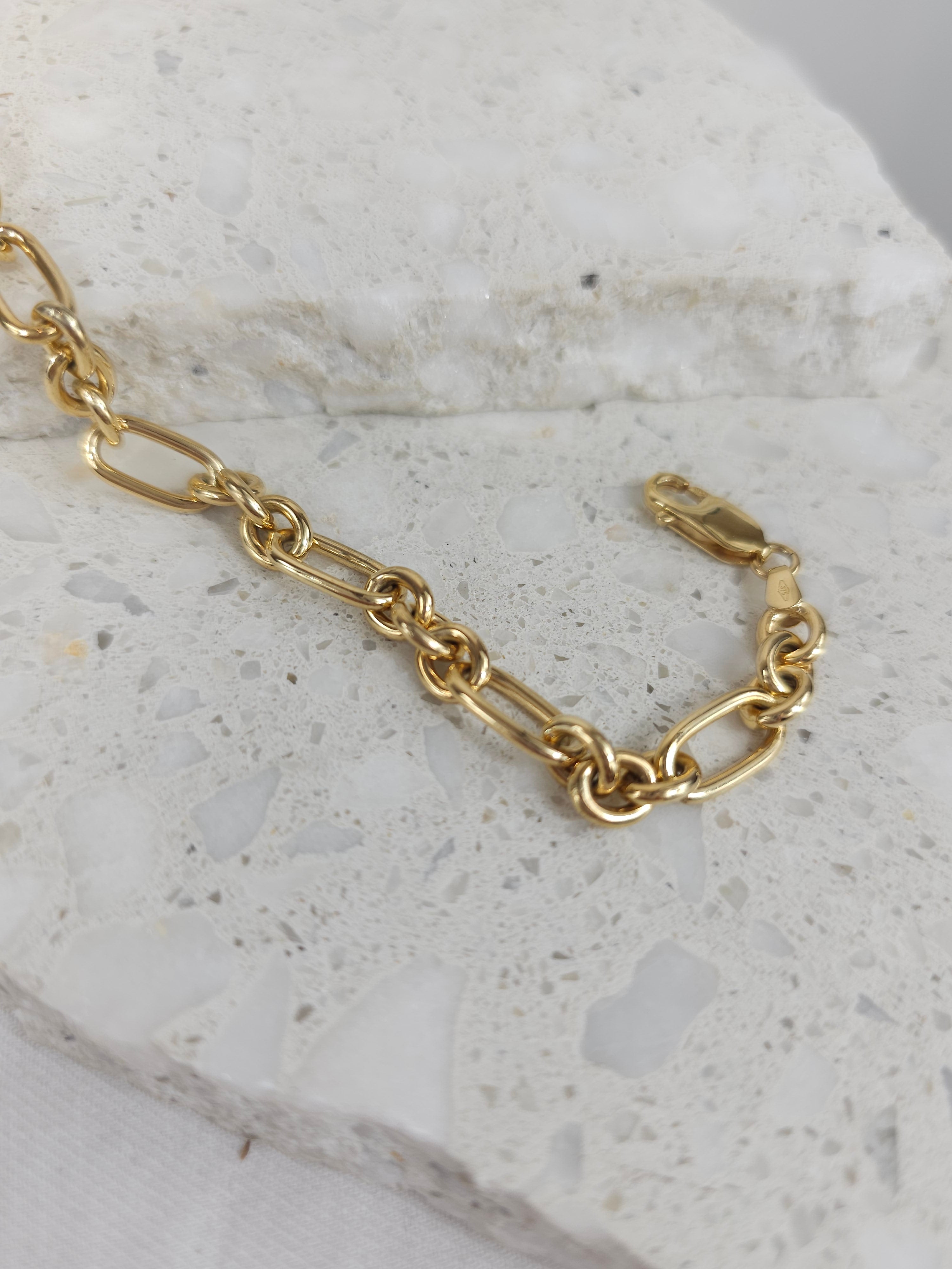 9ct Yellow Gold Silver filled 3 to 1 cable bracelet, 19cm