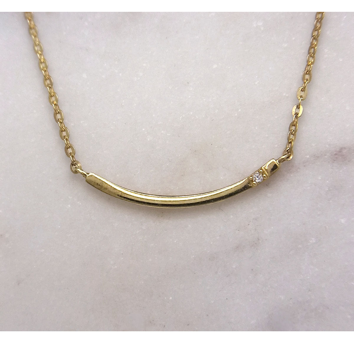 9ct curve bar necklet with cubic zirconia