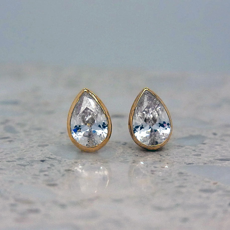 9ct pear cubic zirconia bezel studs