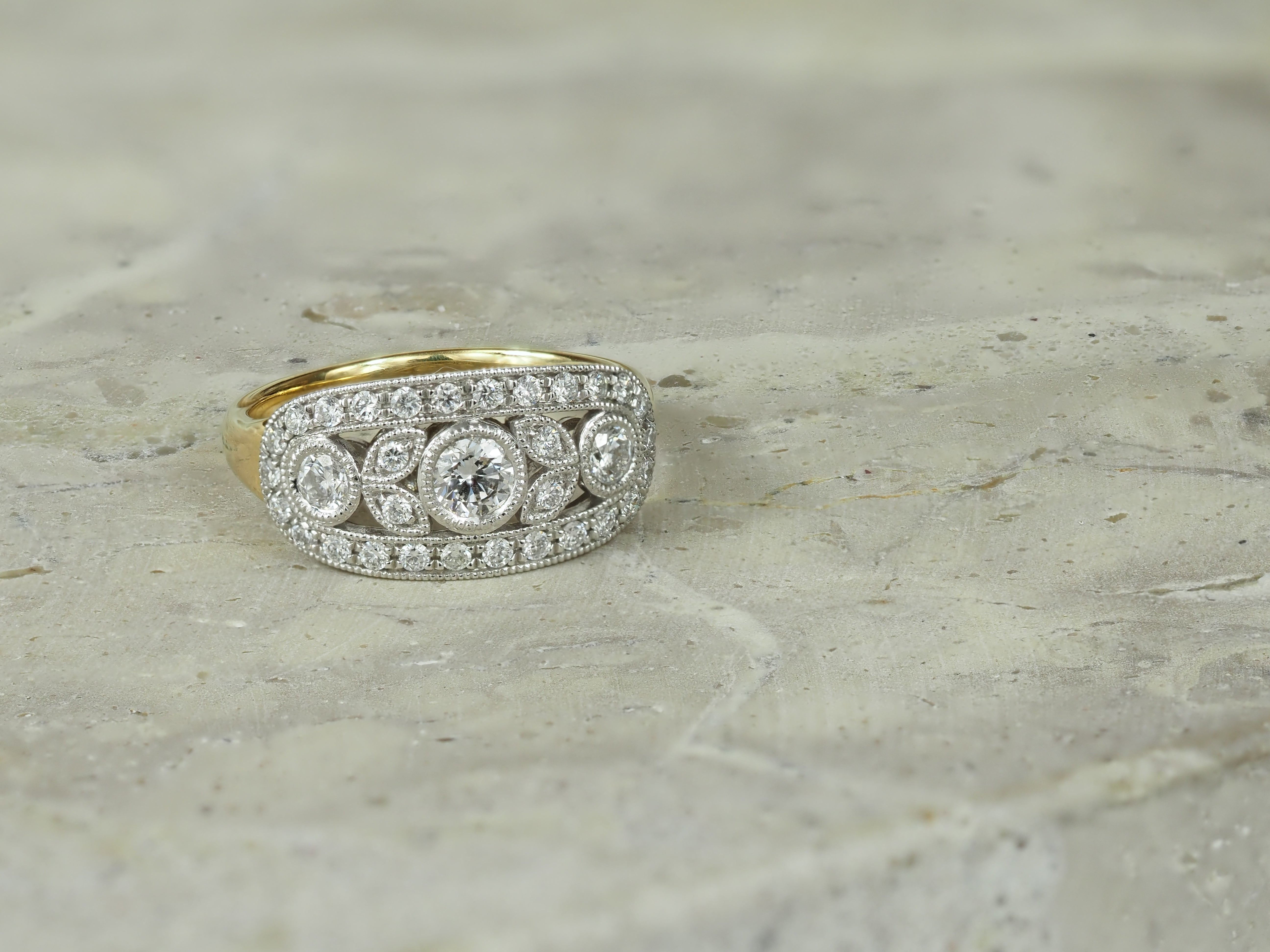 18ct Yellow and White Gold Vintage art deco Diamond Ring, 1.01 carats.