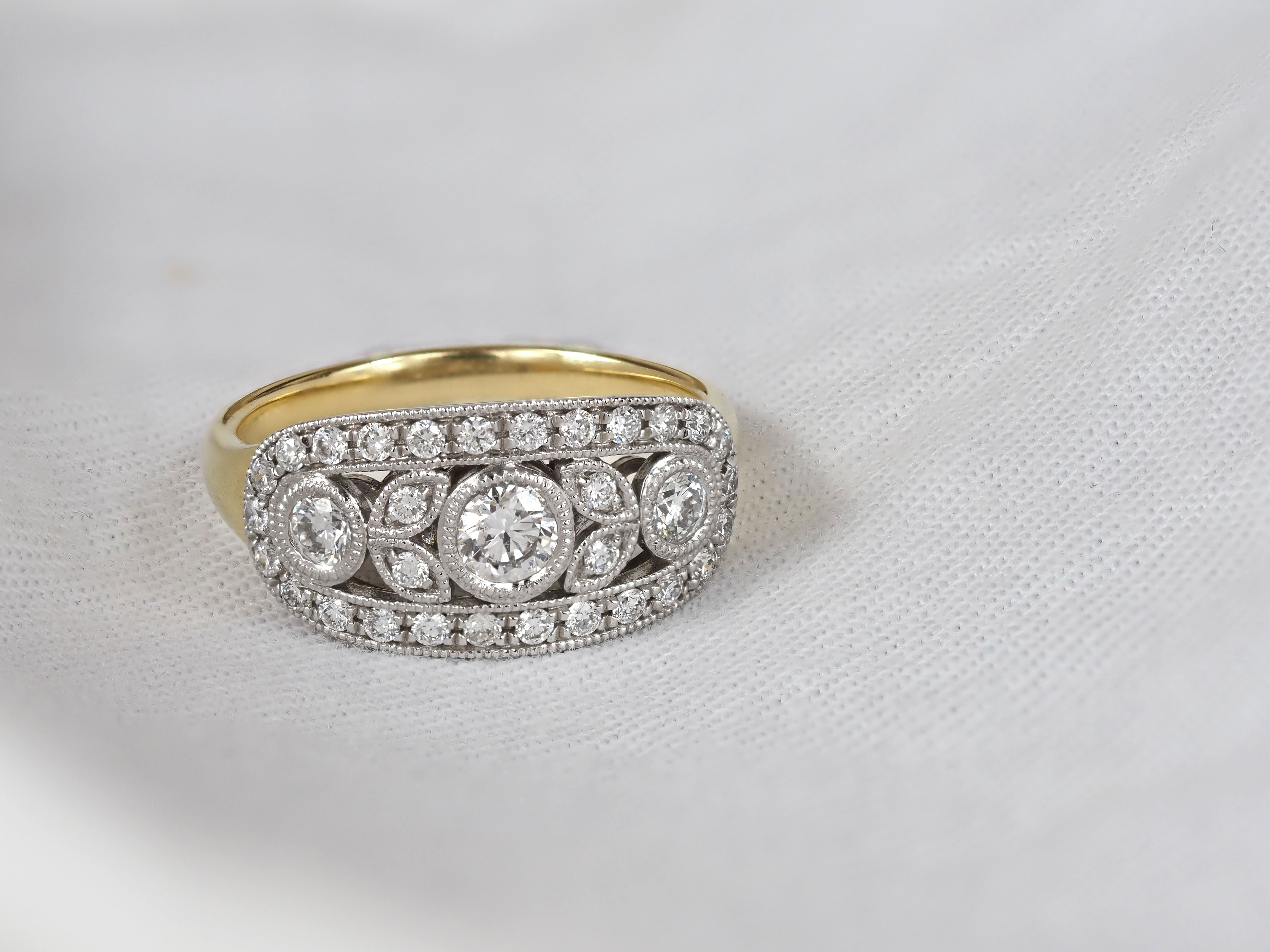 18ct Yellow and White Gold Vintage art deco Diamond Ring, 1.01 carats.