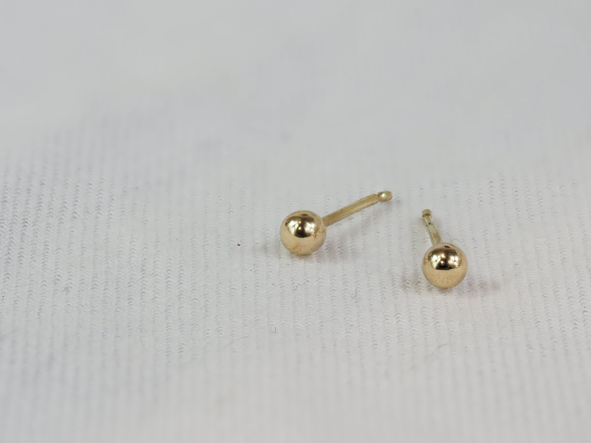 9ct Yellow Gold 3mm Ball Stud Earrings