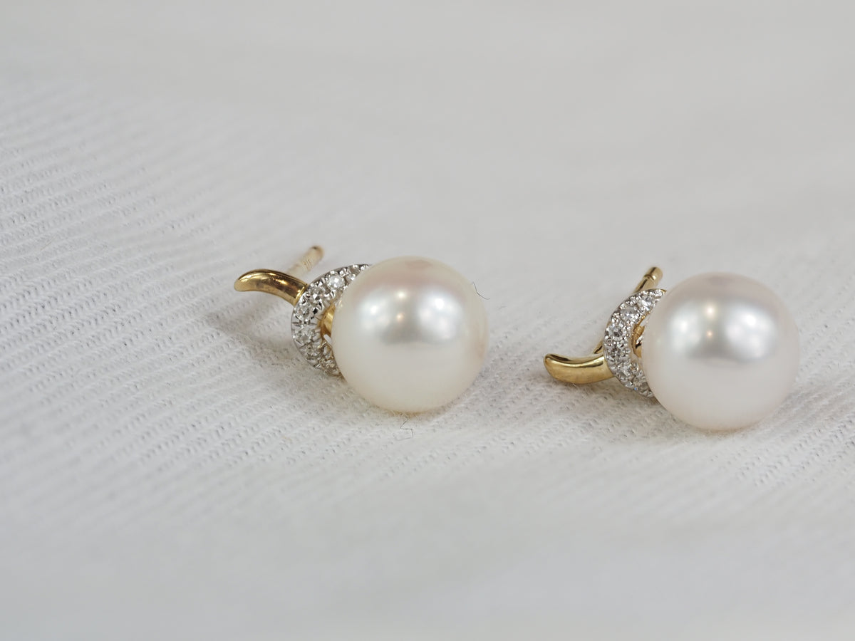 9ct Yellow Gold Freshwater Pearl and Diamond Stud Earrings