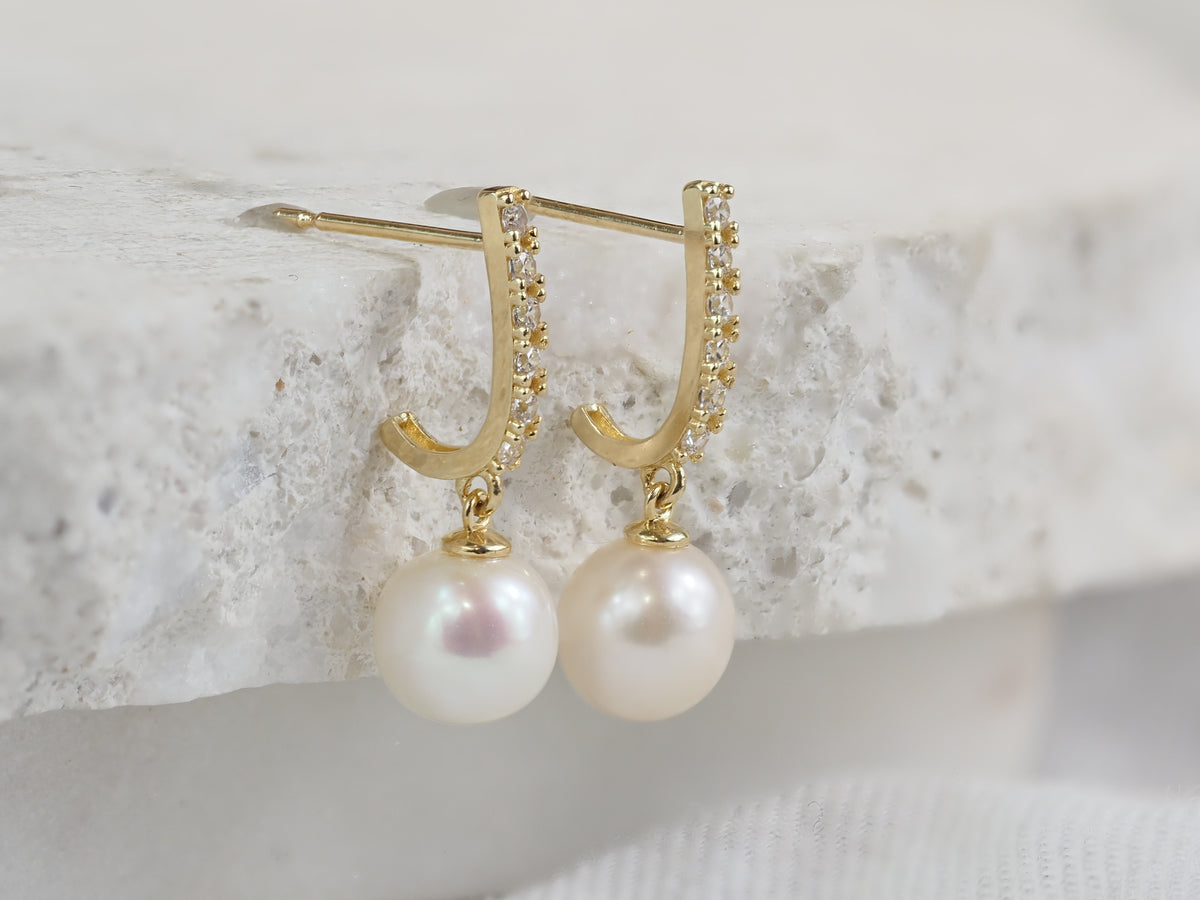 9ct Yellow Gold Cubic Zirconia Pearl Stud Earrings