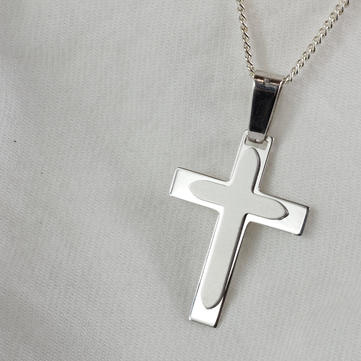 9ct White Gold Double Cross Pendant, 30mm