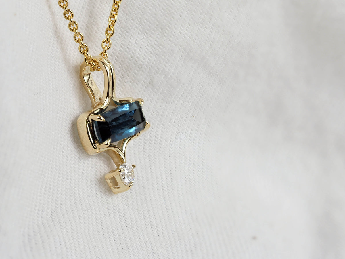 9ct Yellow Gold Lab-Grown Diamond and Blue Topaz Pendant