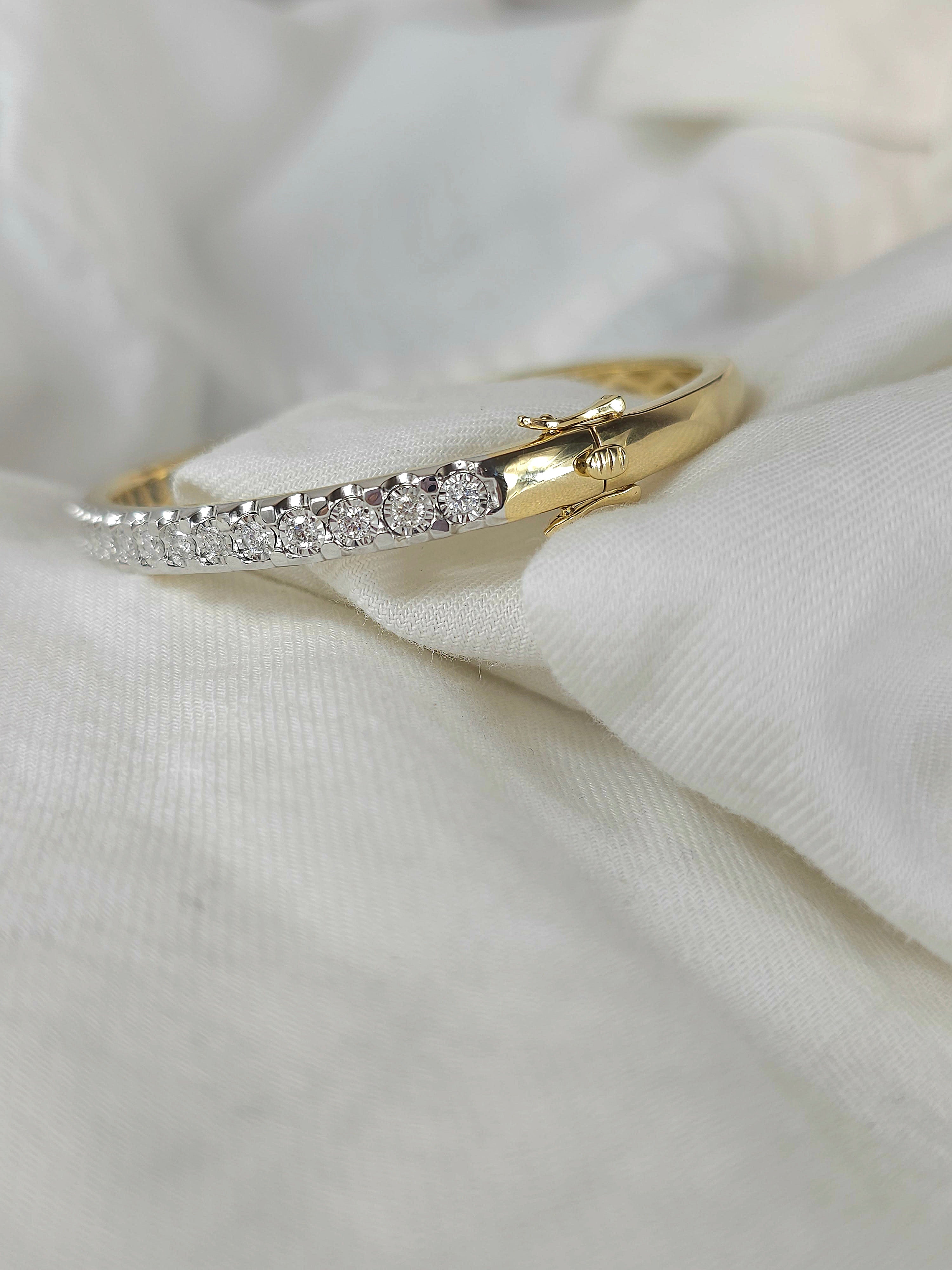 9ct Yellow and White Gold Diamond Bangle, 0.90ct total