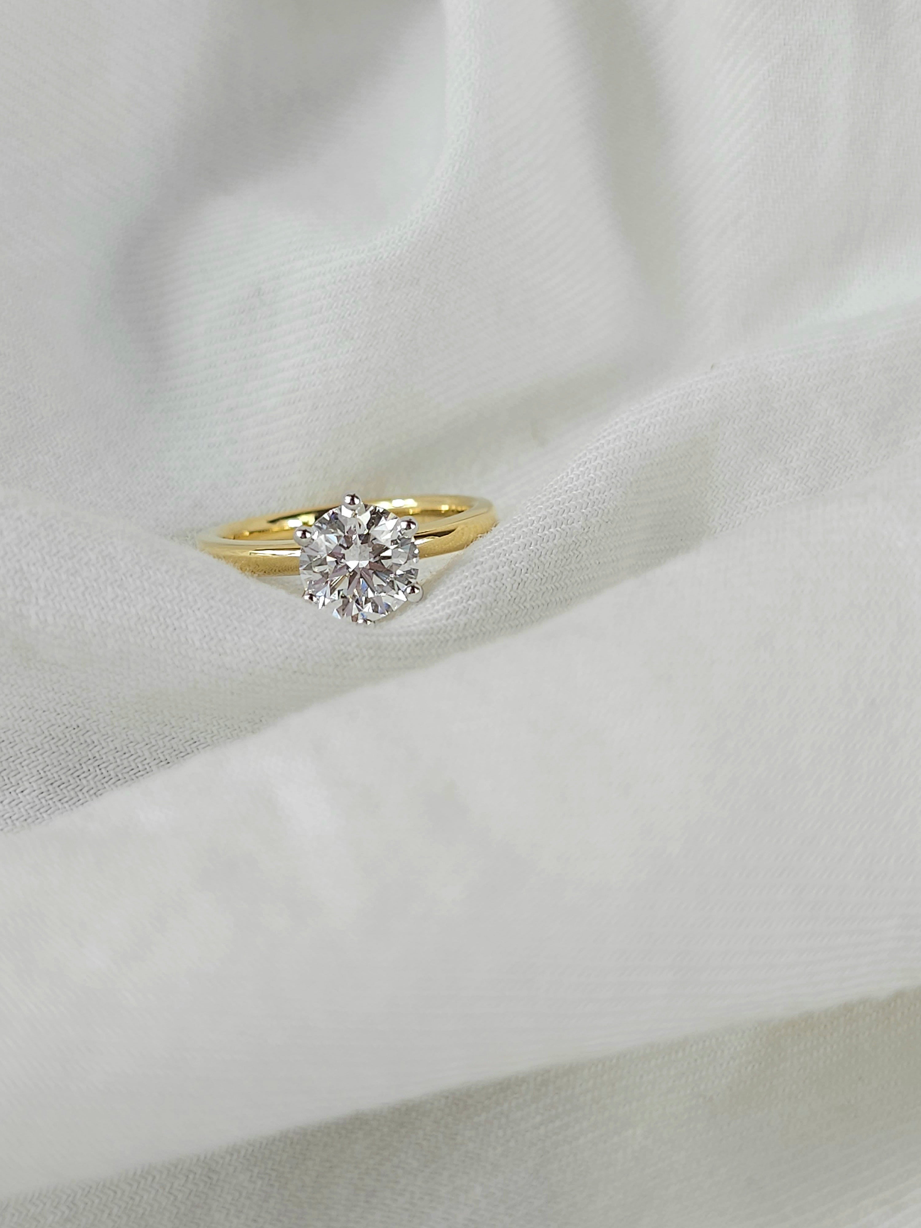 18ct Yellow and White Gold Lab-Grown Round Brillant cut Diamond Engagement ring, 1.56ct centre
