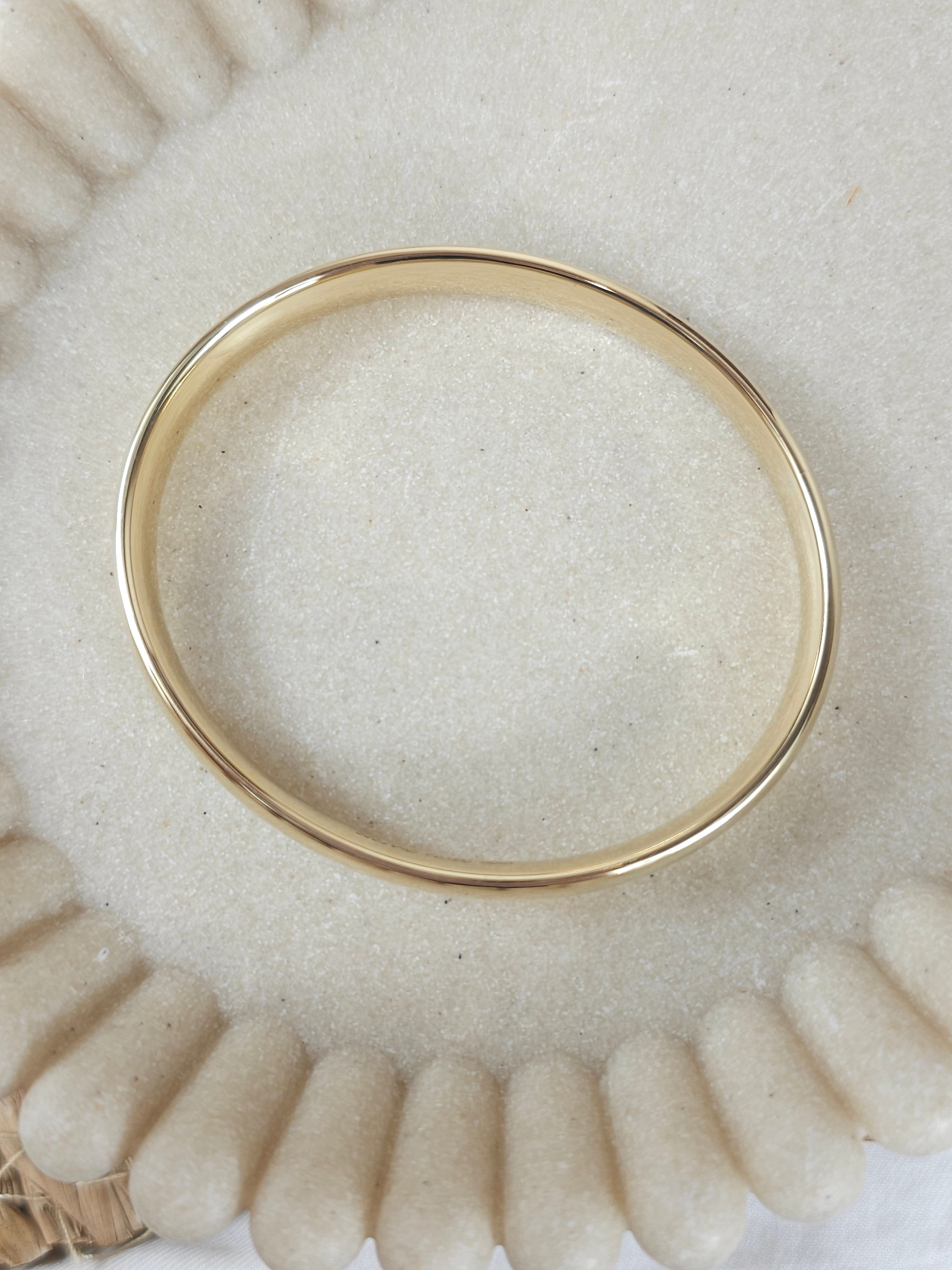 9ct Yellow Gold Silver Filled bangle, 65mm