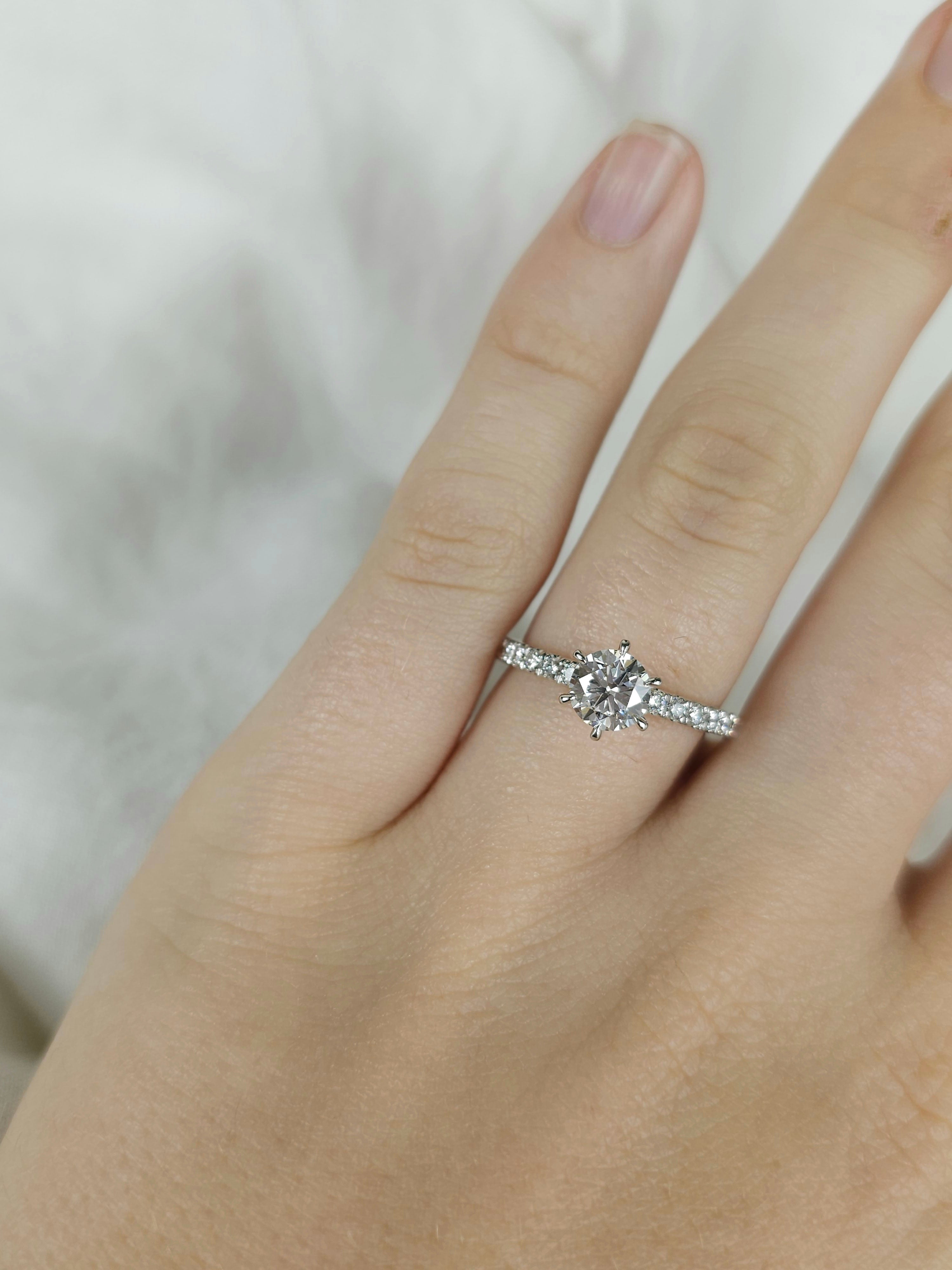 9ct Yellow and White Gold Lab-Grown Round Brilliant cut Diamond Ring, 0.80ct Centre