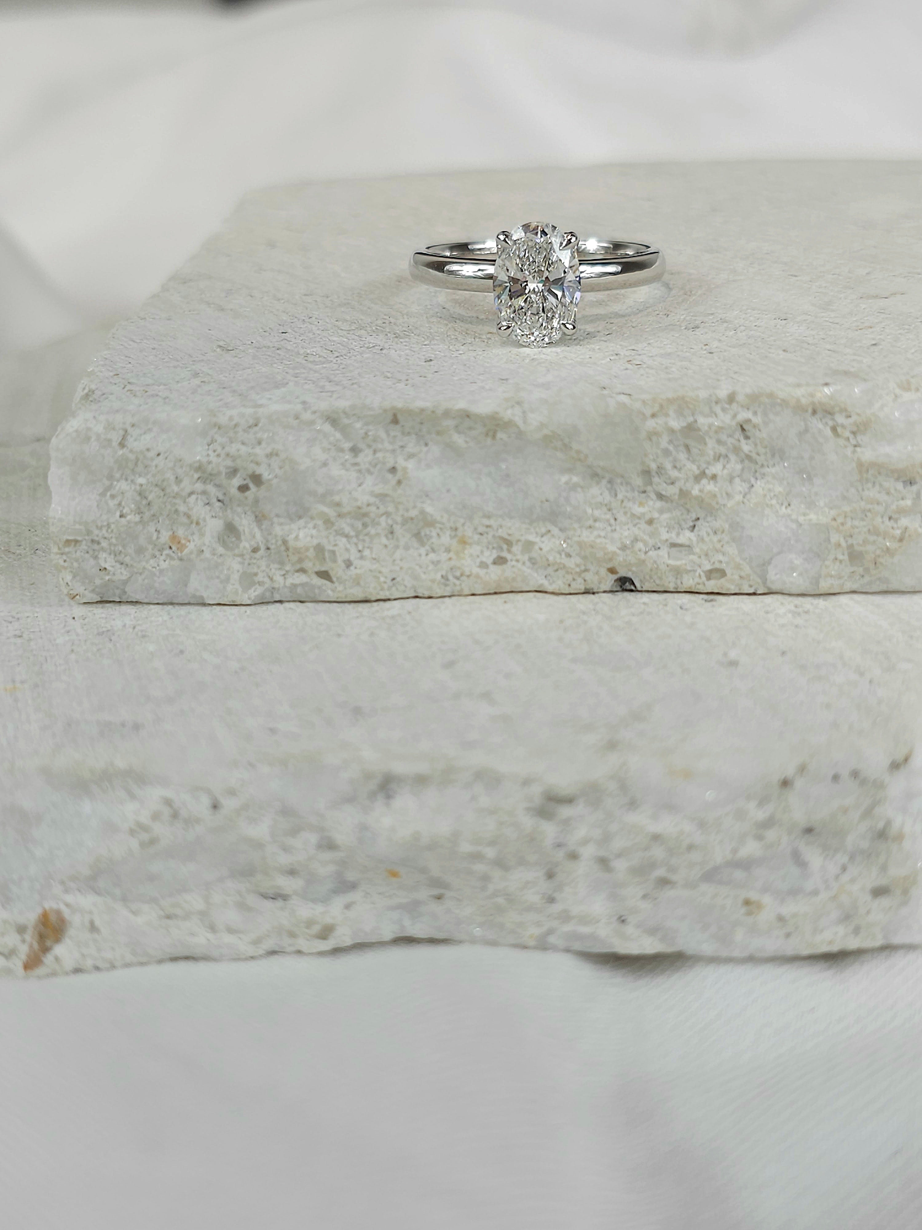 18ct White Gold Lab-Grown Oval Cut Diamond Engagement ring, 1.35ct centre