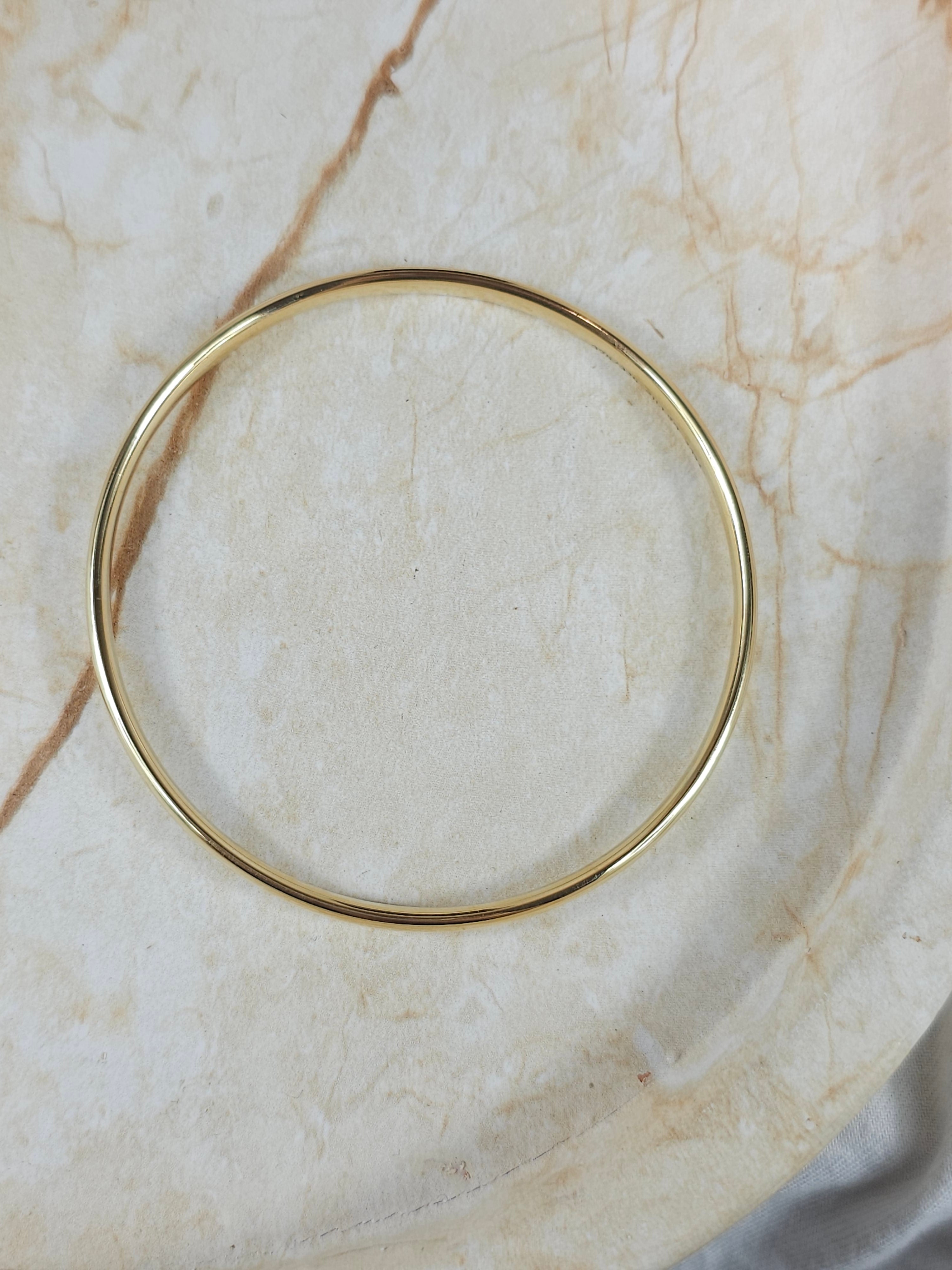 9ct Yellow Gold Silver filled bangle, 67mm