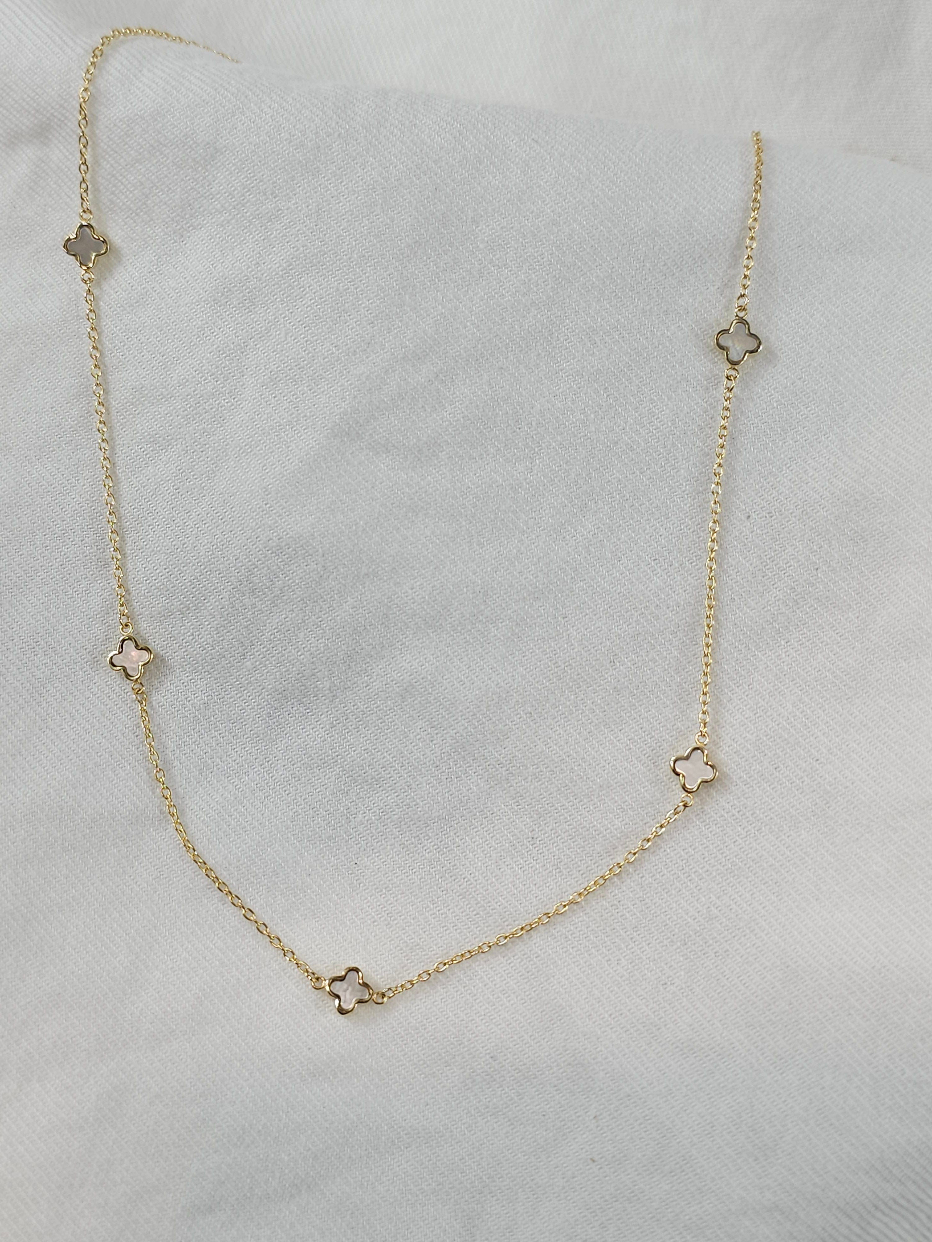 9ct Yellow Gold Mini Clover Necklet