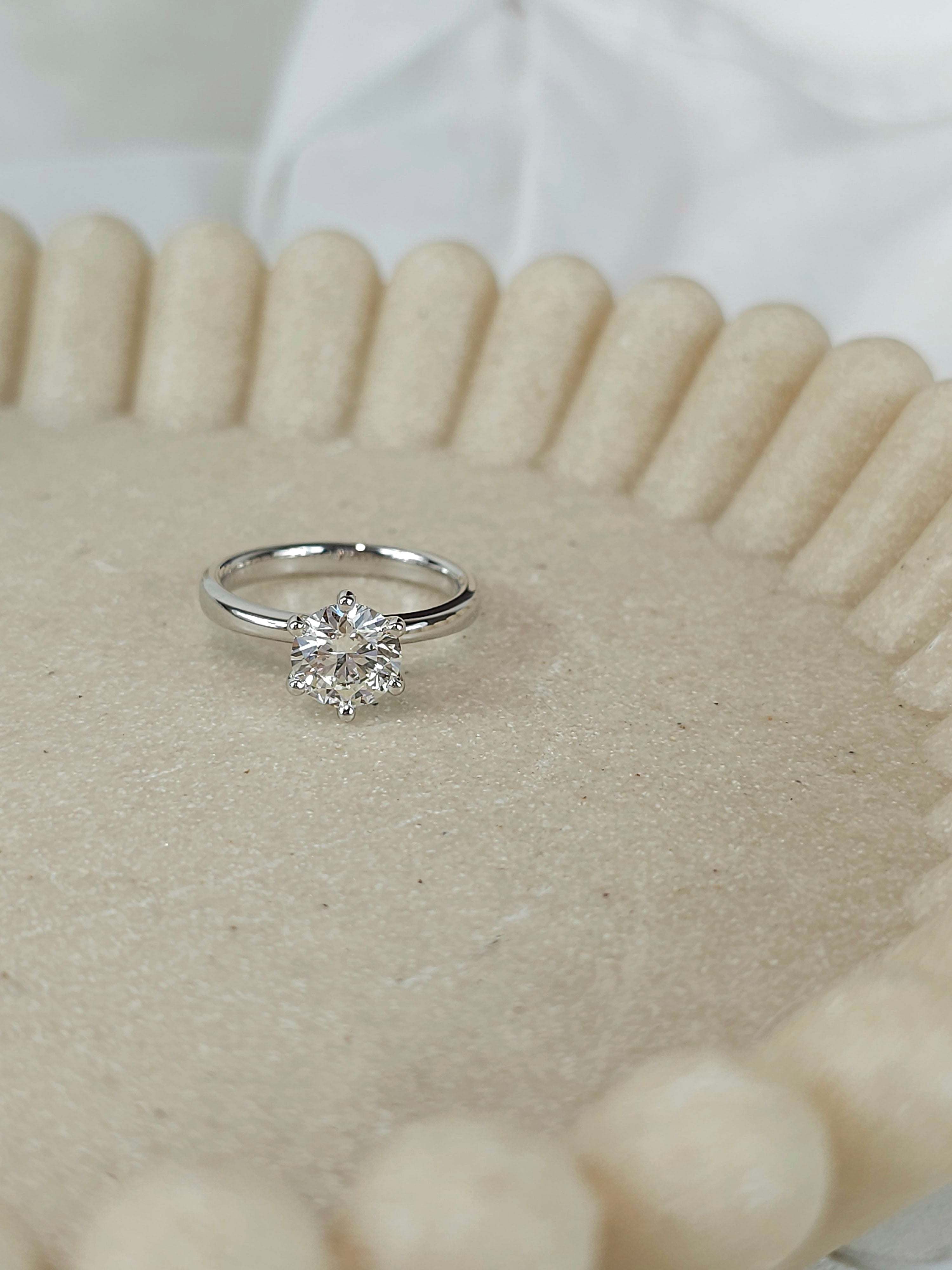 18ct White Gold Round Lab-Grown Brilliant cut Diamond Engagement ring, 1.56ct centre