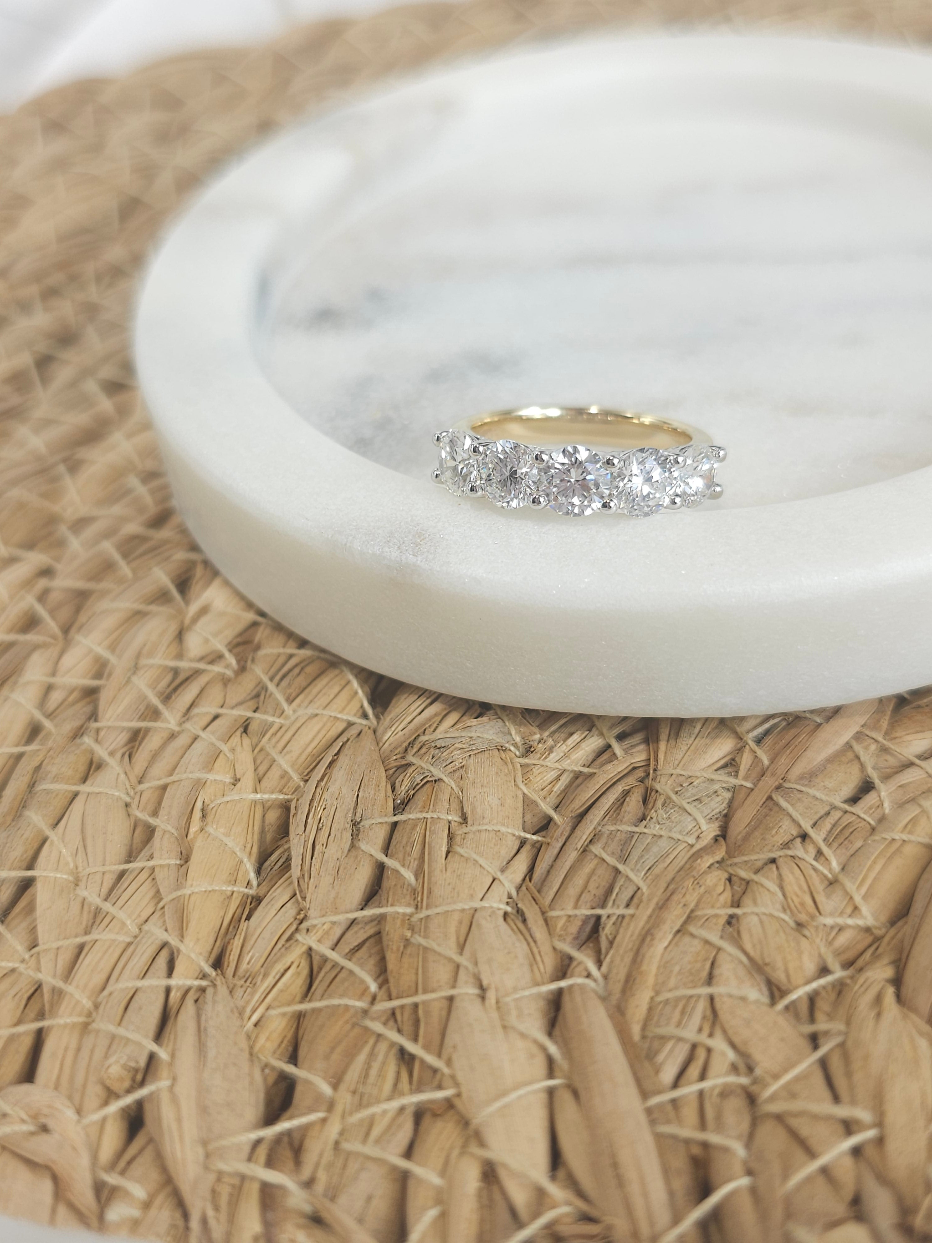 9ct Yellow and White Gold Lab Grown Diamond ring, 2.50ct total