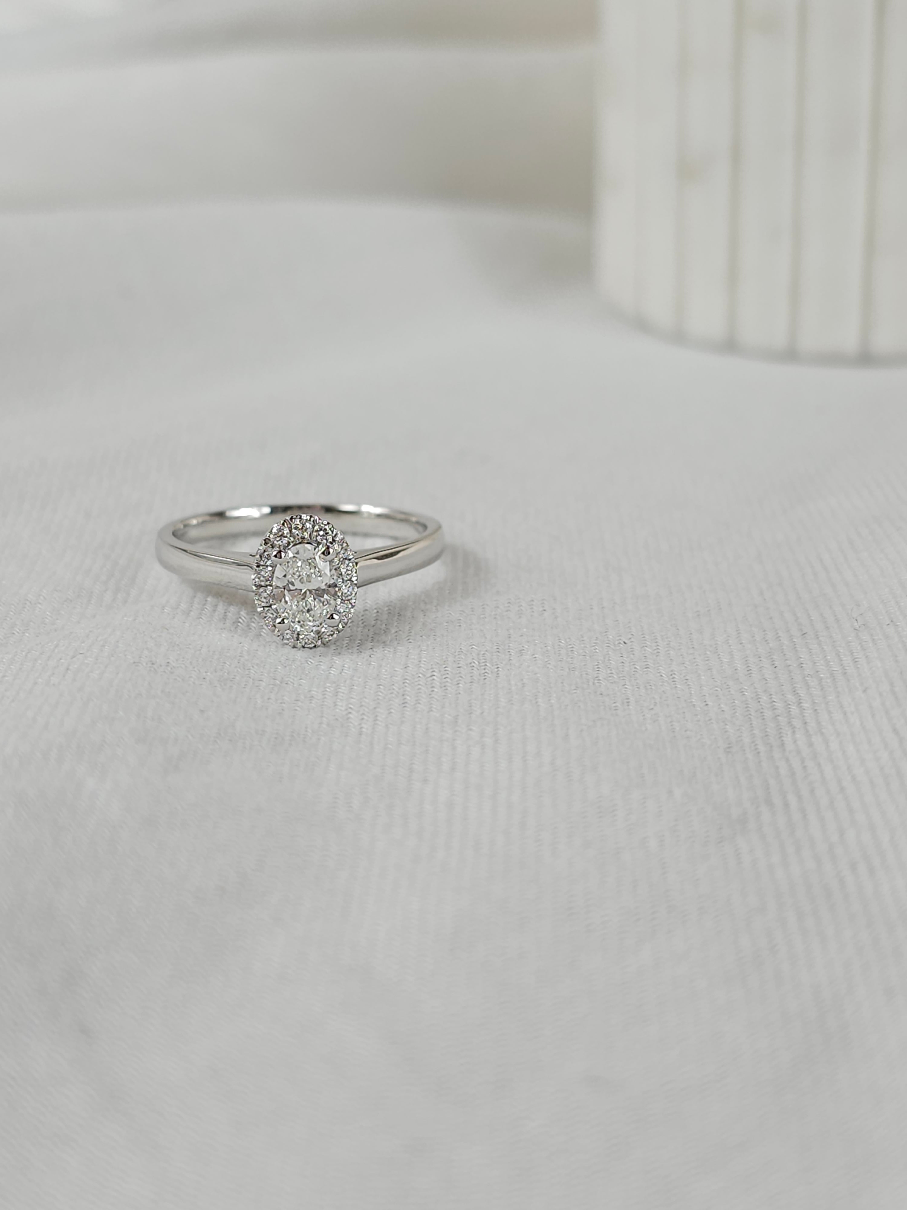 18ct White Gold Oval Cut Diamond Engagement ring, 0.40ct centre