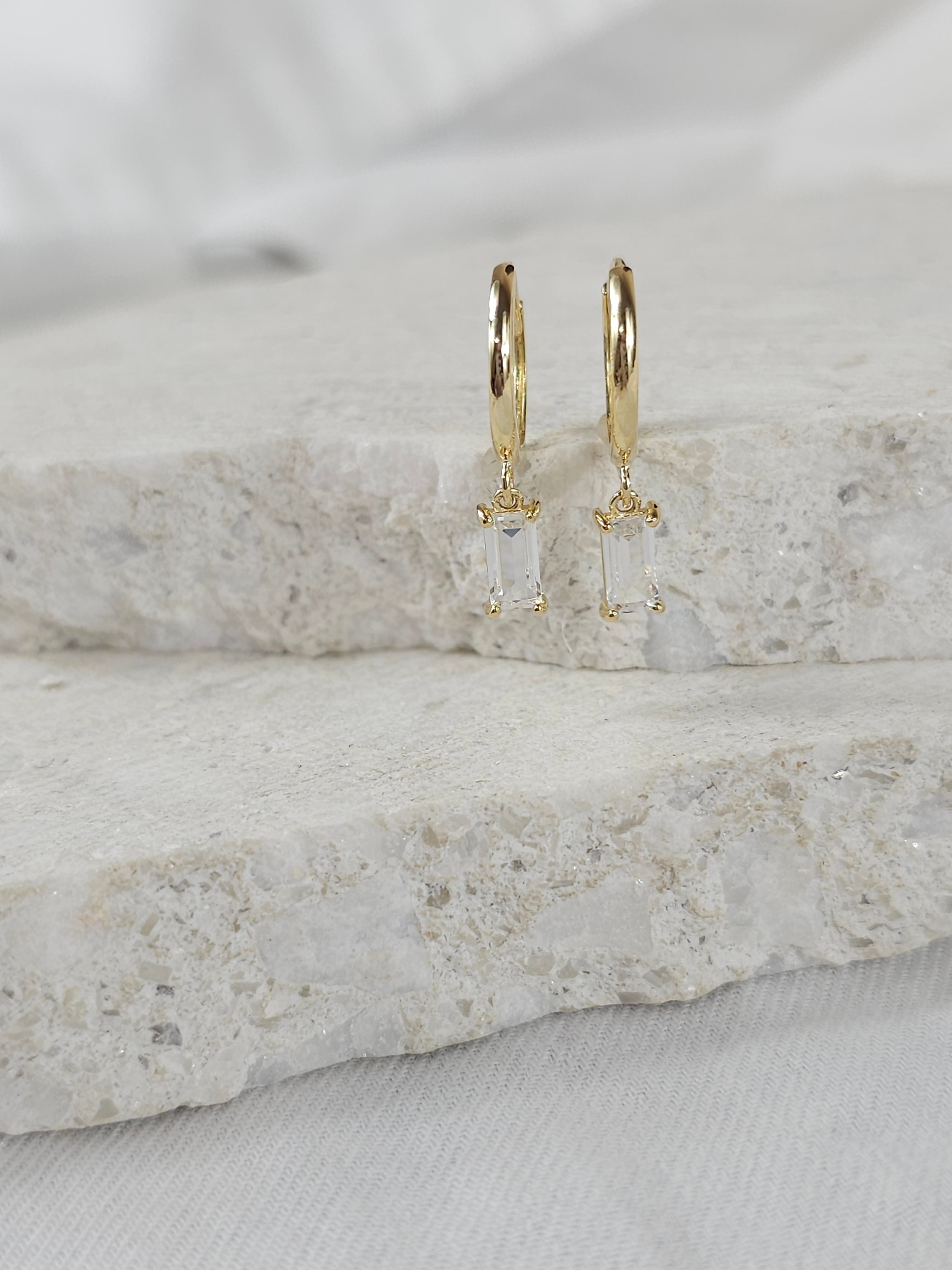 9ct gold emerald cut huggies