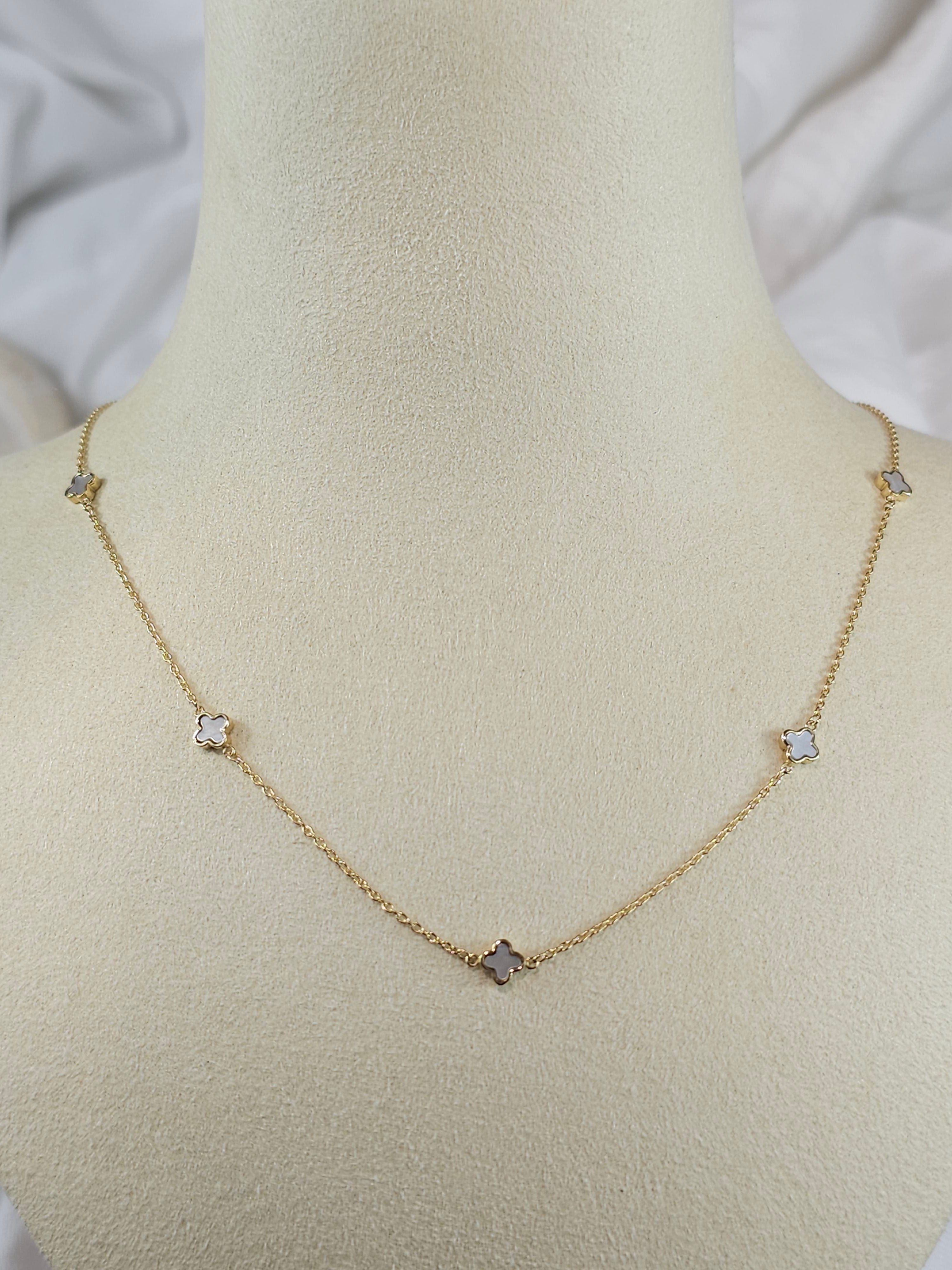 9ct Yellow Gold Mini Clover Necklet