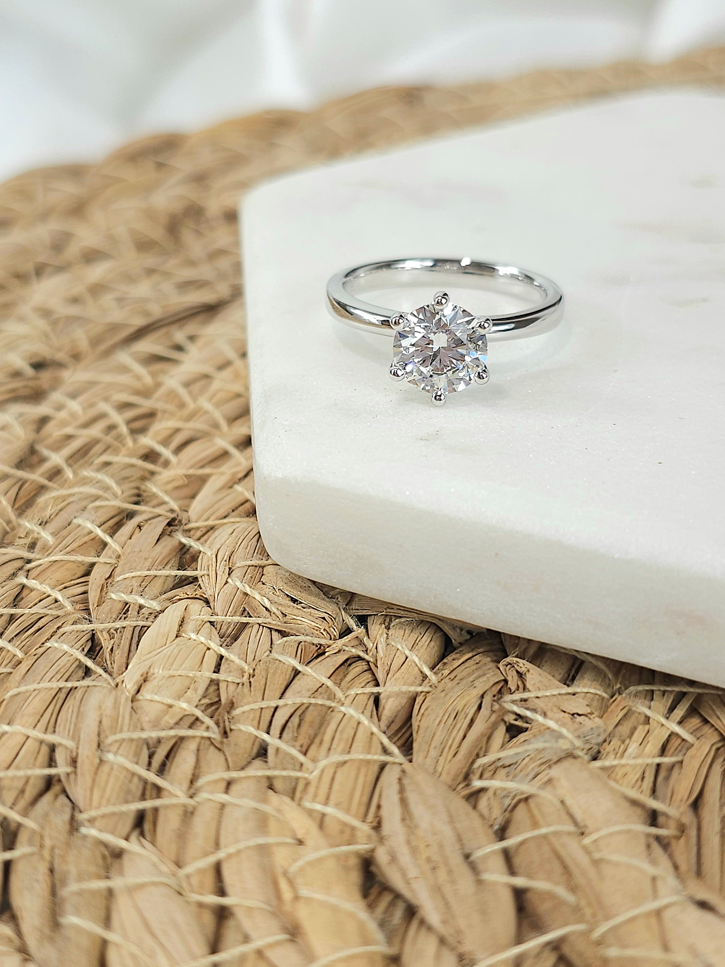 18ct White Gold Round Lab-Grown Brilliant cut Diamond Engagement ring, 1.56ct centre
