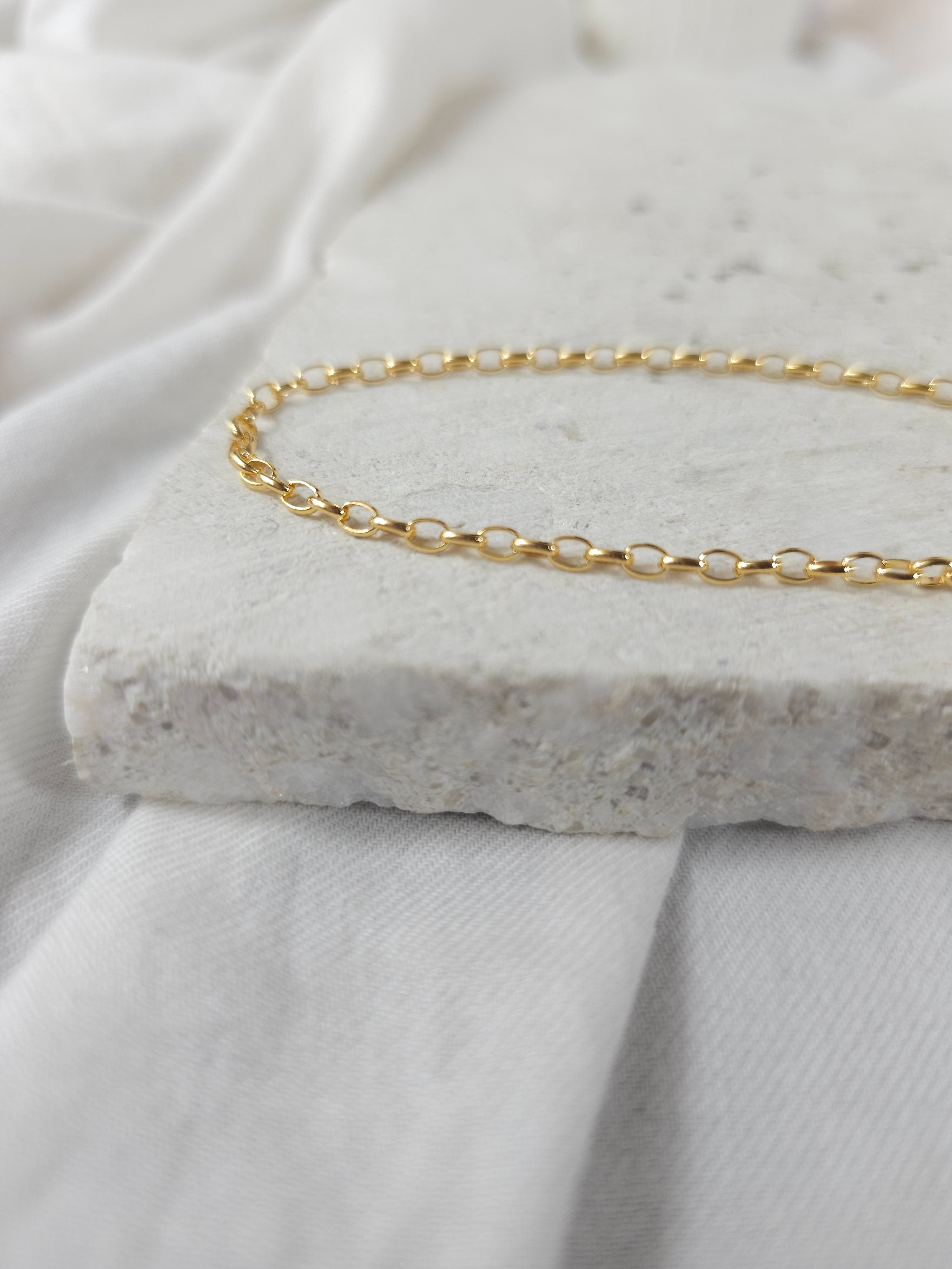 9ct Yellow Gold Oval Belcher bracelet, 19cm